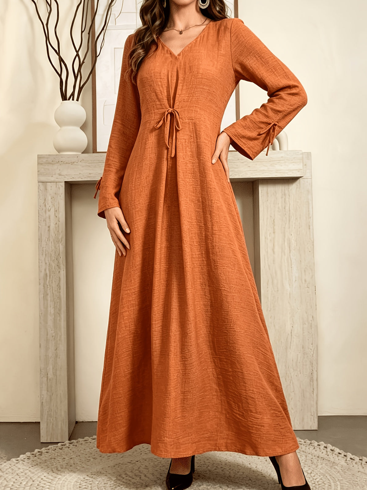 Robe longue grande taille — Col à nouer et poignets liés