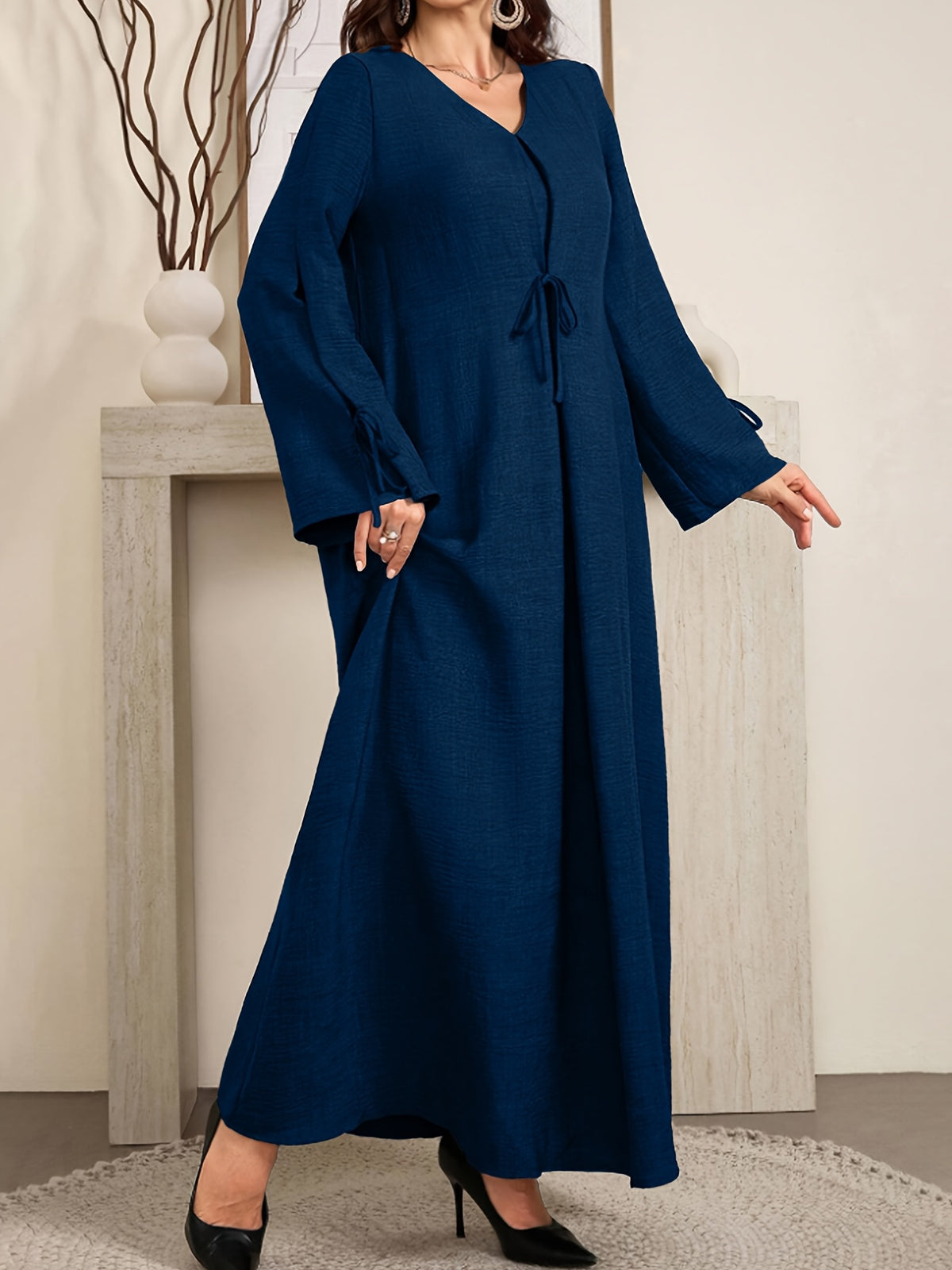 Robe longue grande taille — Col à nouer et poignets liés