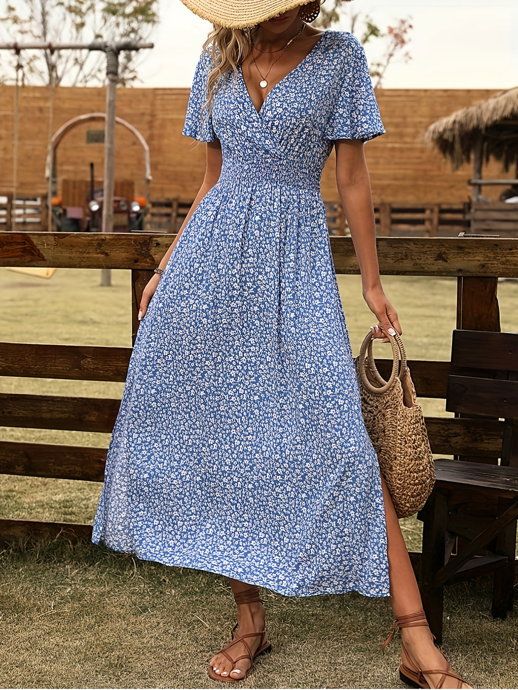 Robe longue grande taille, fleurs et taille smockée