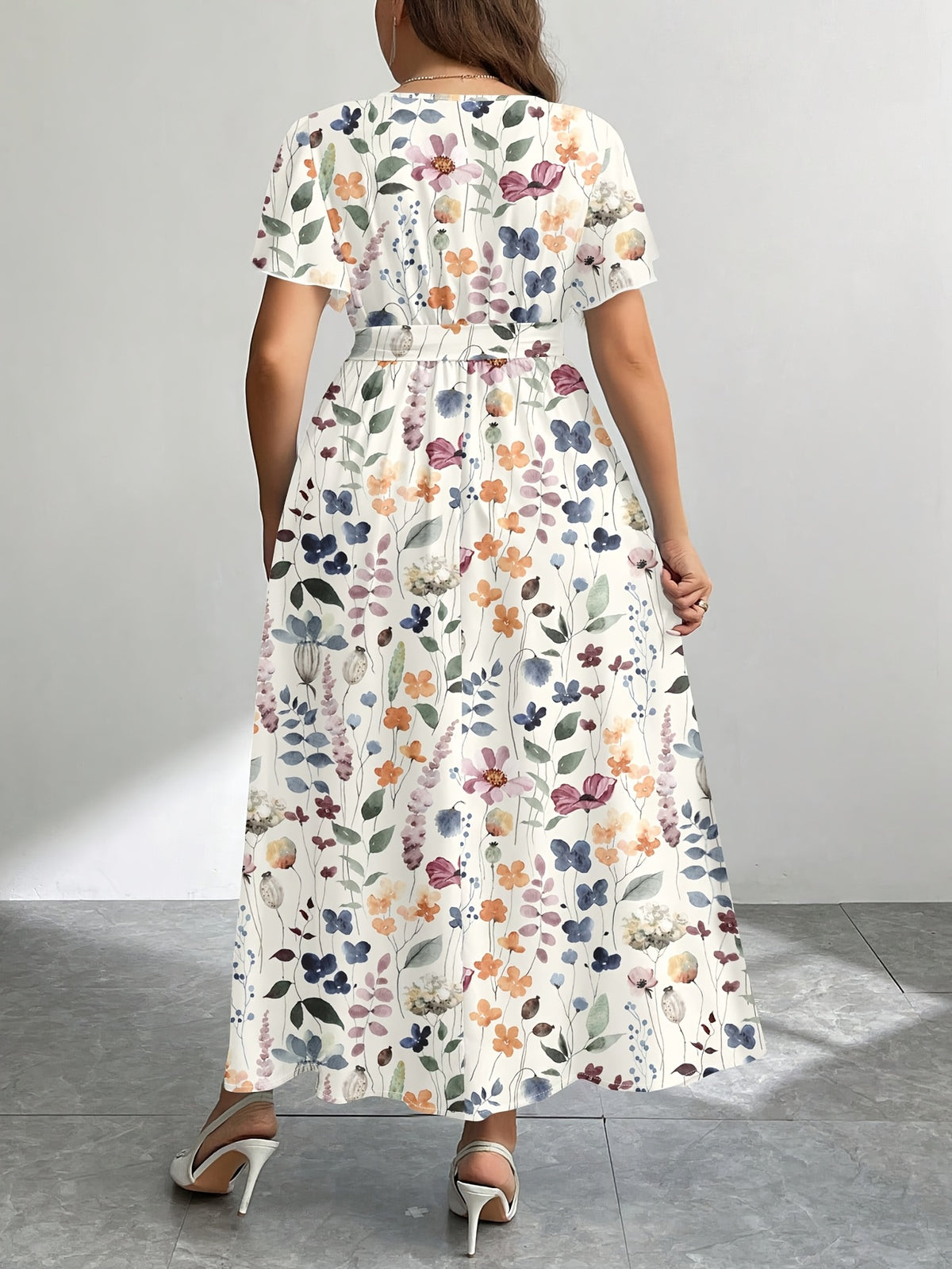 Robe longue grande taille — Fleurs des champs aquarelle