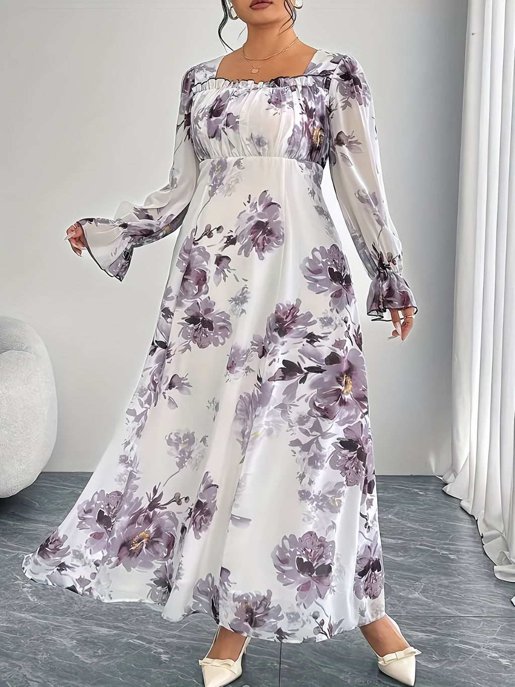 Robe longue grande taille — Fleurs mauves et taille empire