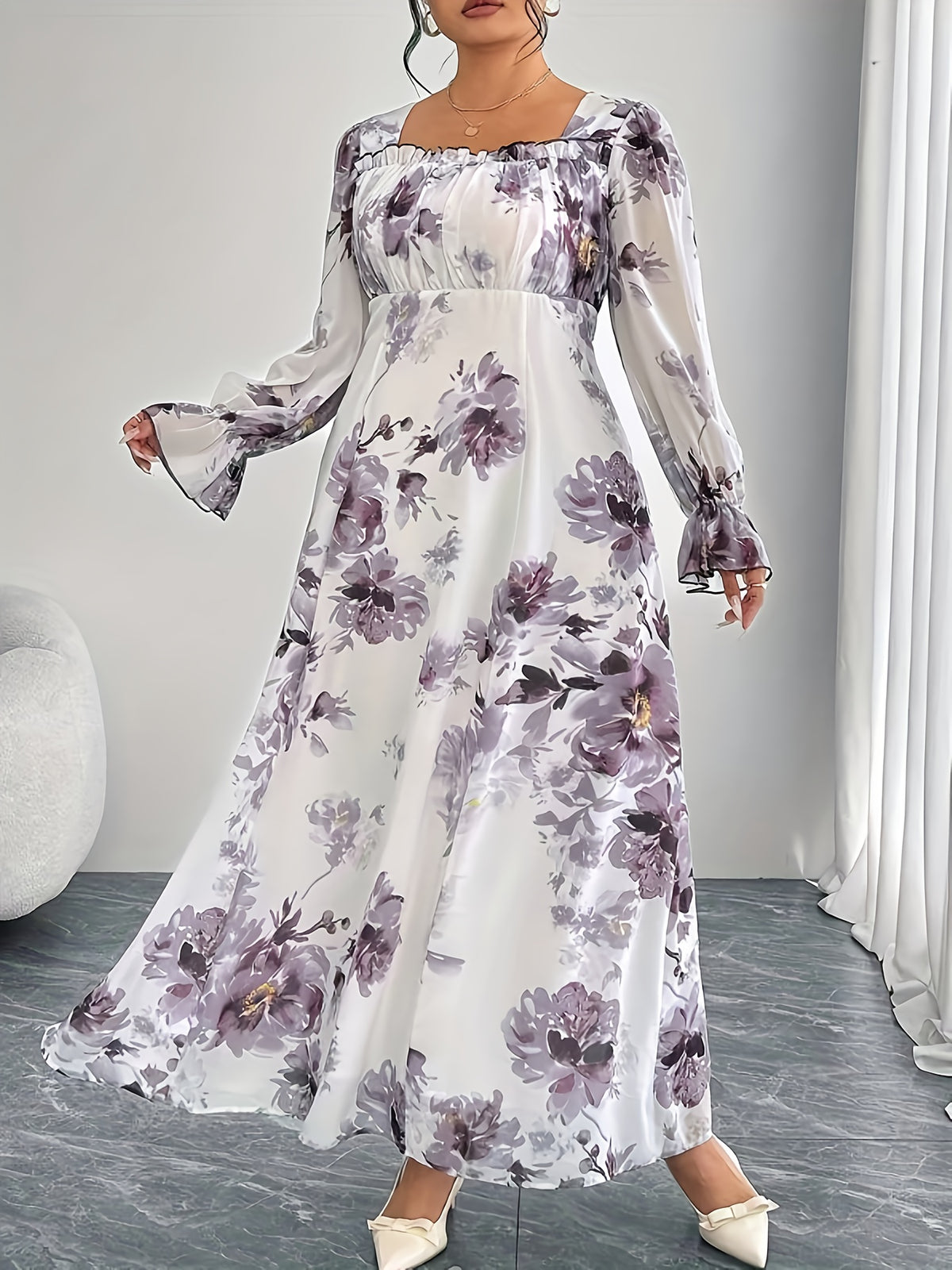 Robe longue grande taille — Fleurs mauves et taille empire