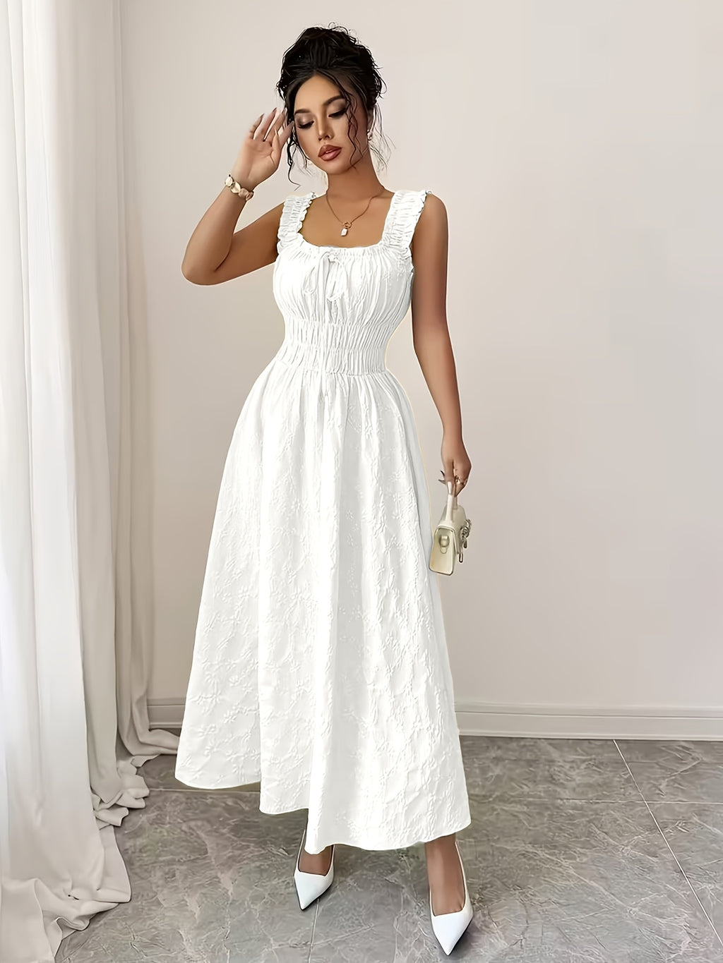 Robe longue grande taille — Jacquard blanc et taille smockée