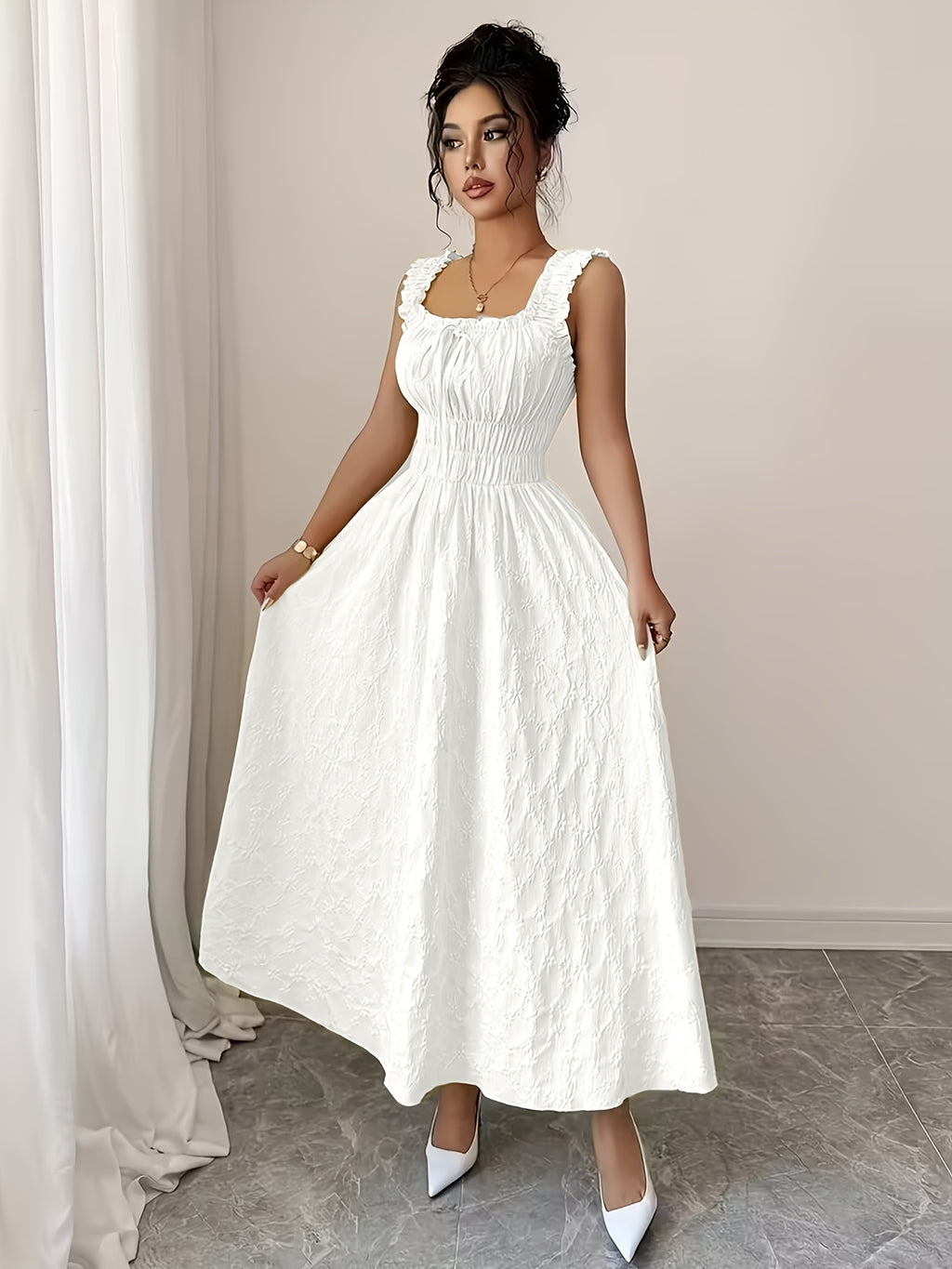 Robe longue grande taille — Jacquard blanc et taille smockée