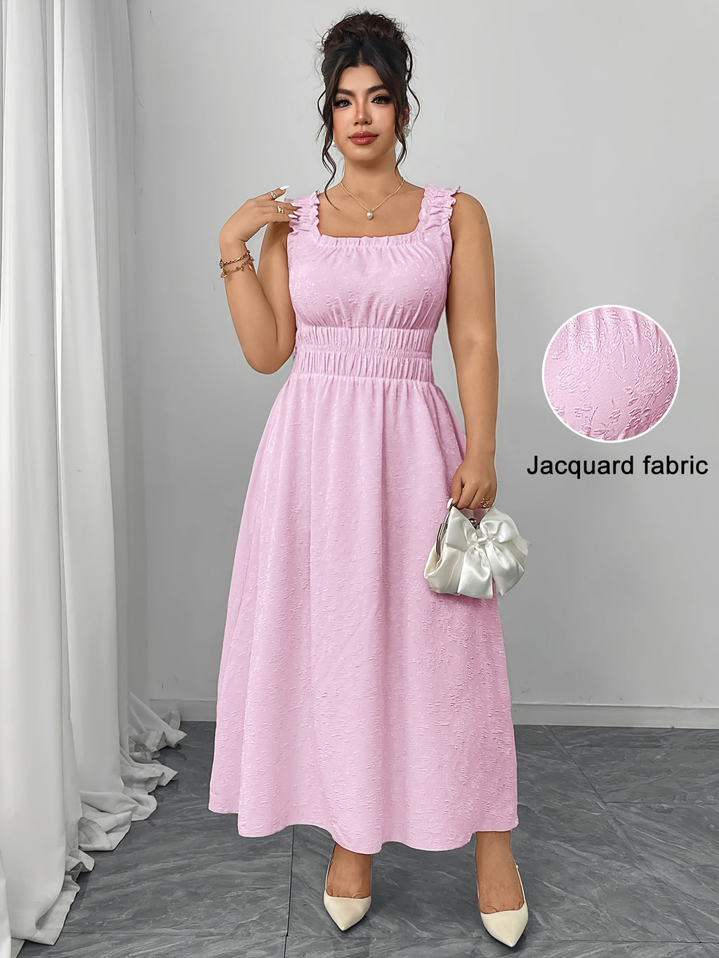 Robe longue grande taille, jacquard et col carré