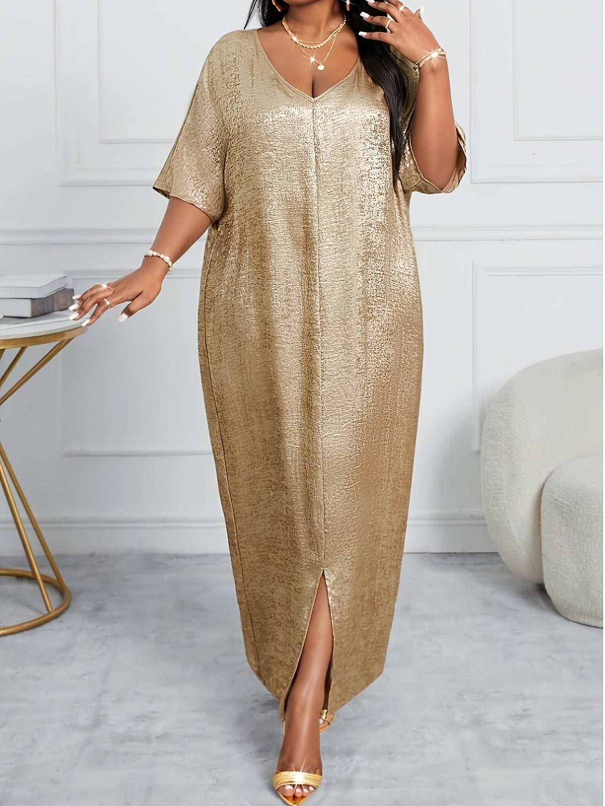 Robe longue grande taille — Lamé champagne, coupe droite