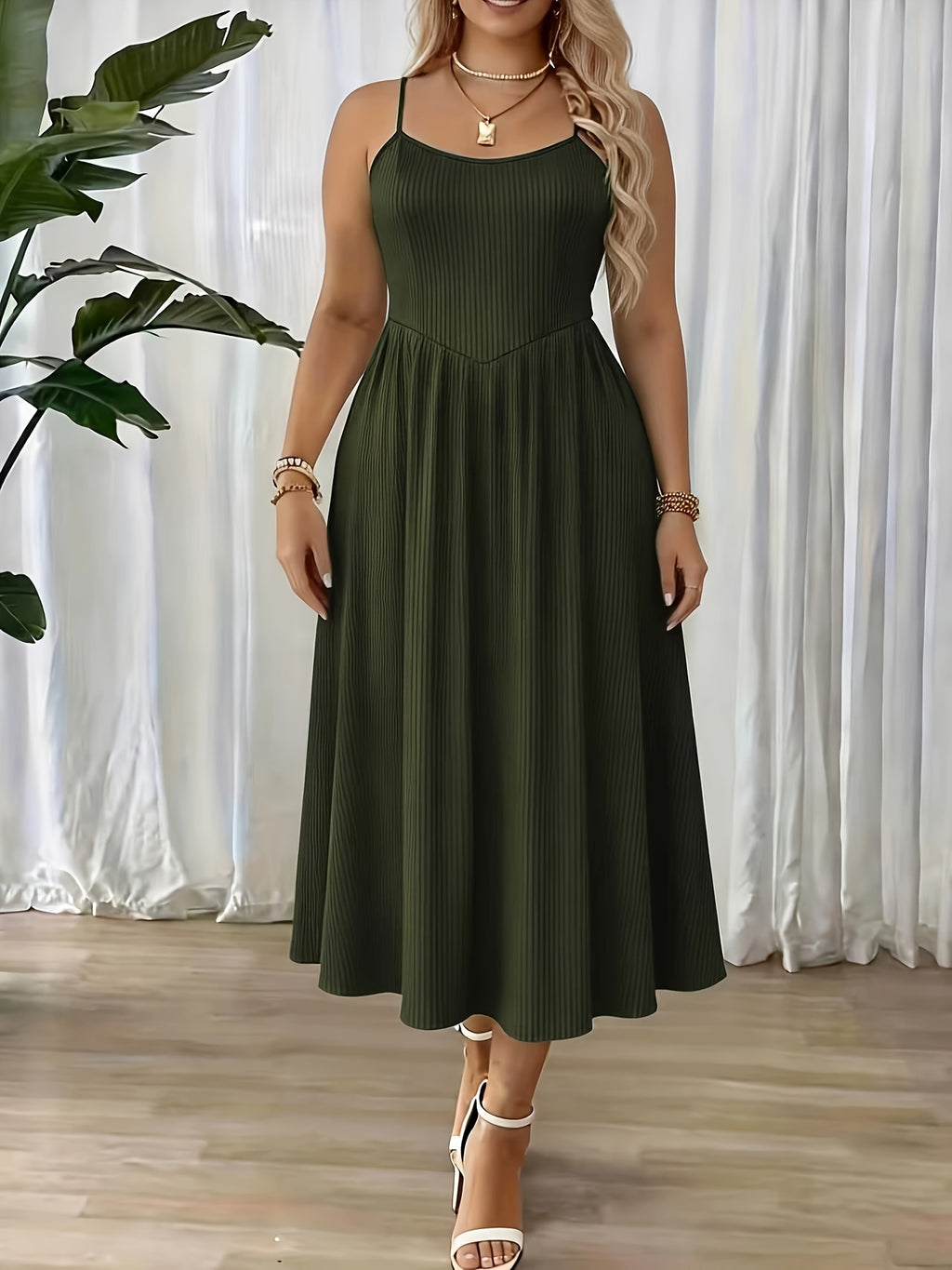 Robe longue grande taille — Maille côtelée à buste pointu