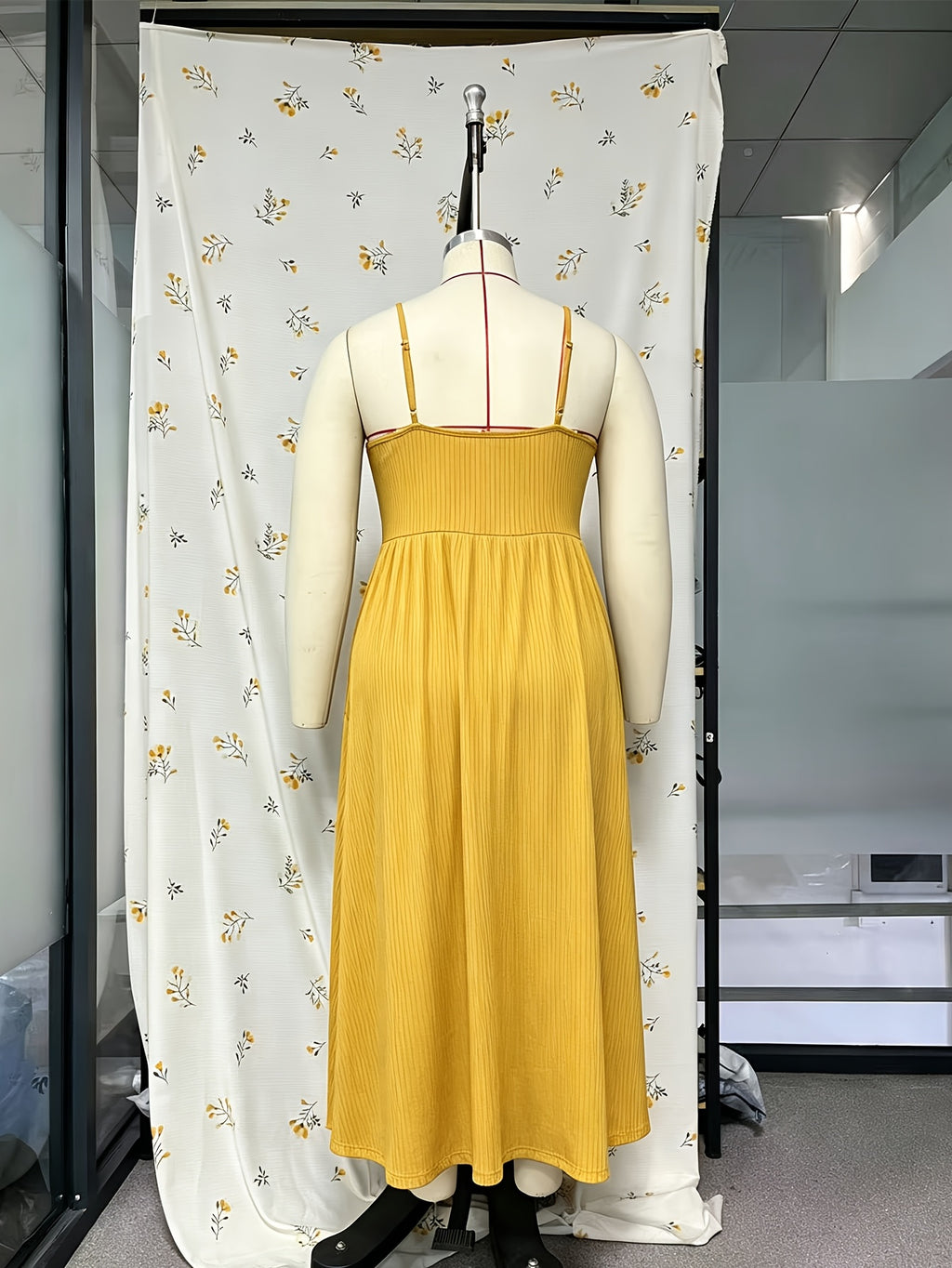 Robe longue grande taille — Maille côtelée à buste pointu