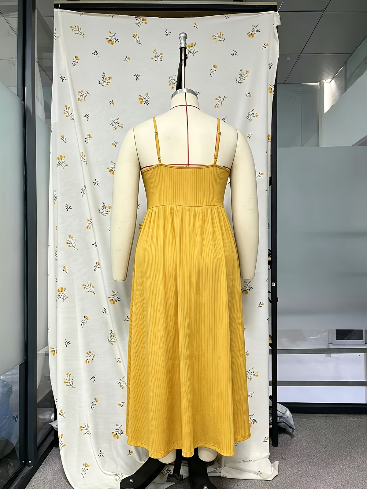 Robe longue grande taille — Maille côtelée à buste pointu