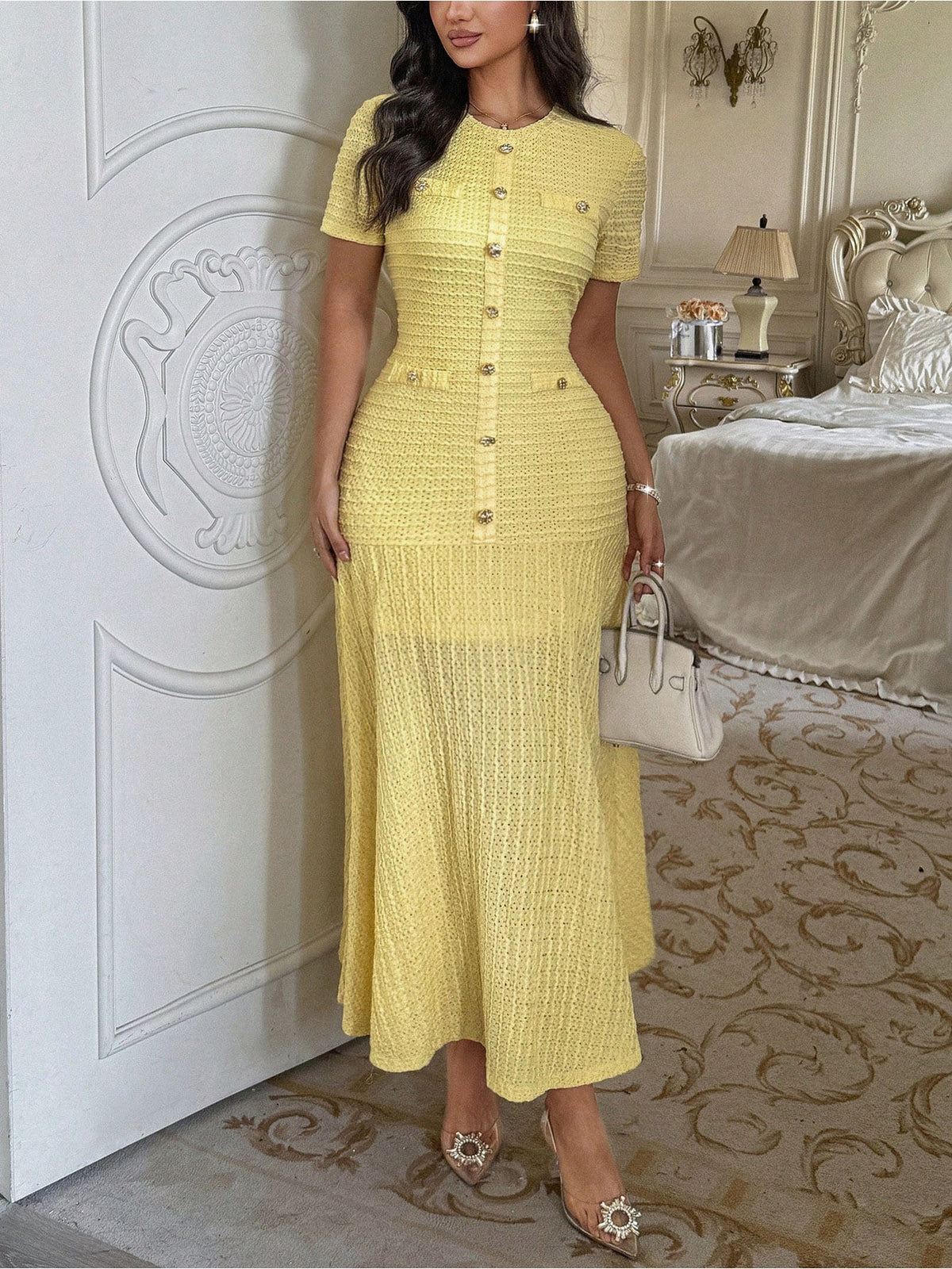 Robe longue grande taille — Maille texturée jaune boutonnée