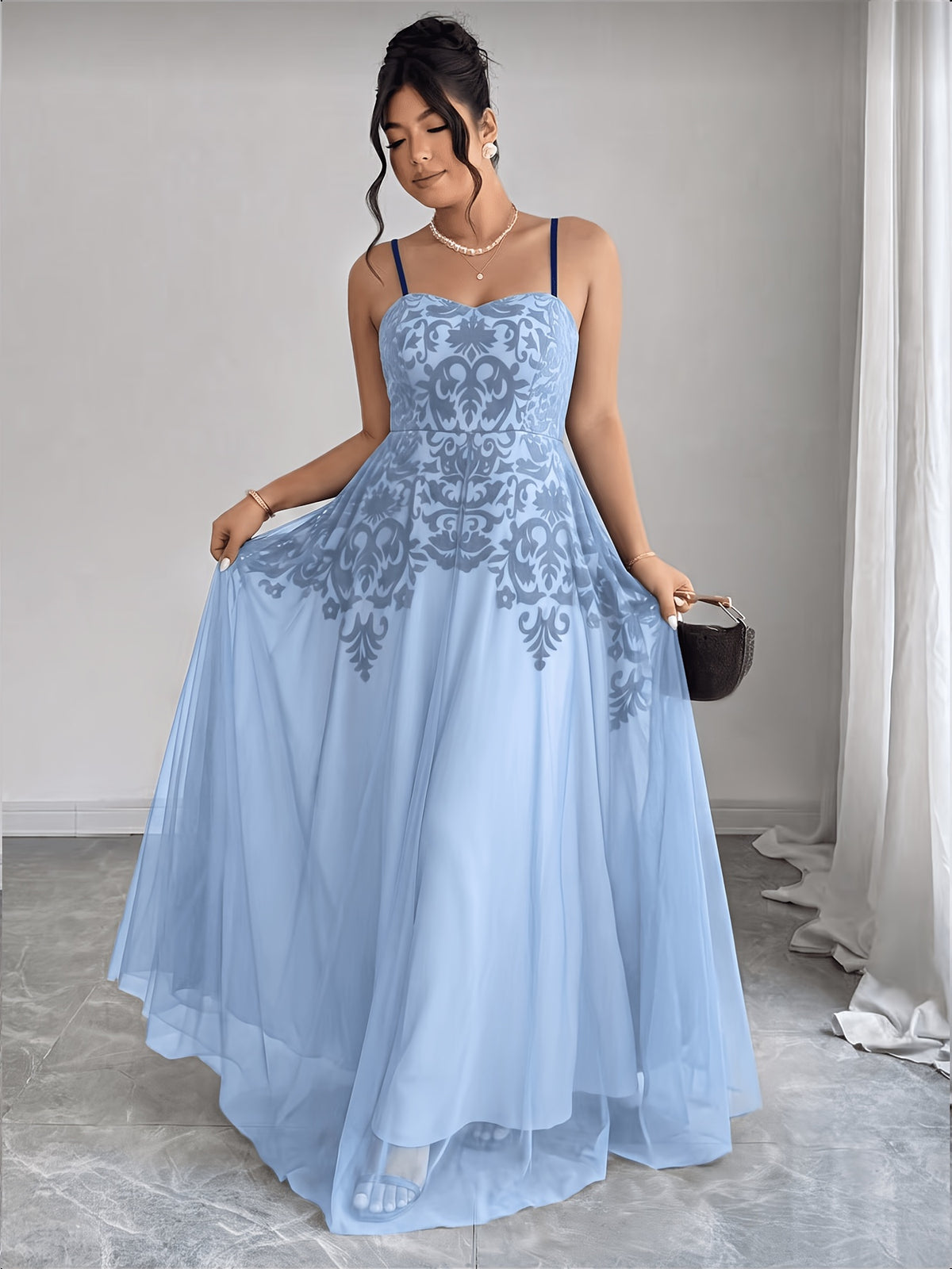 Robe longue grande taille — Motif baroque floqué sur maille