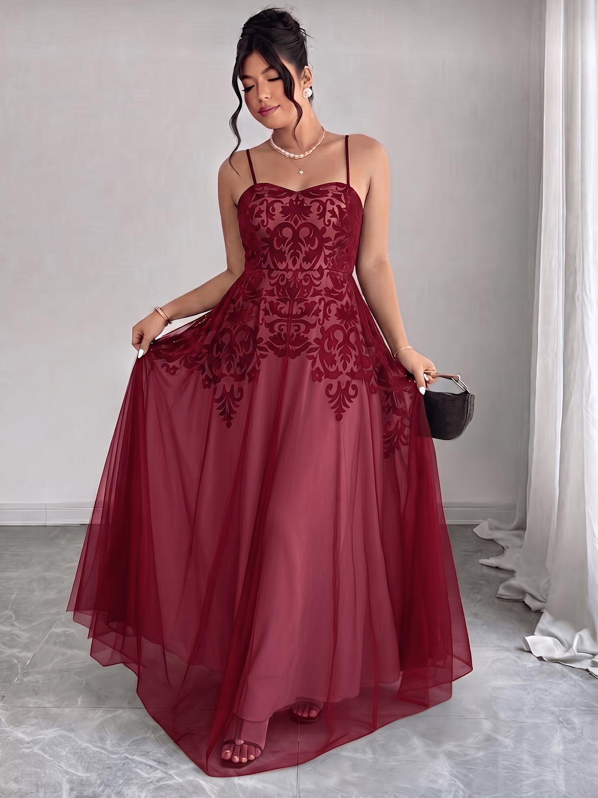Robe longue grande taille — Motif baroque floqué sur maille