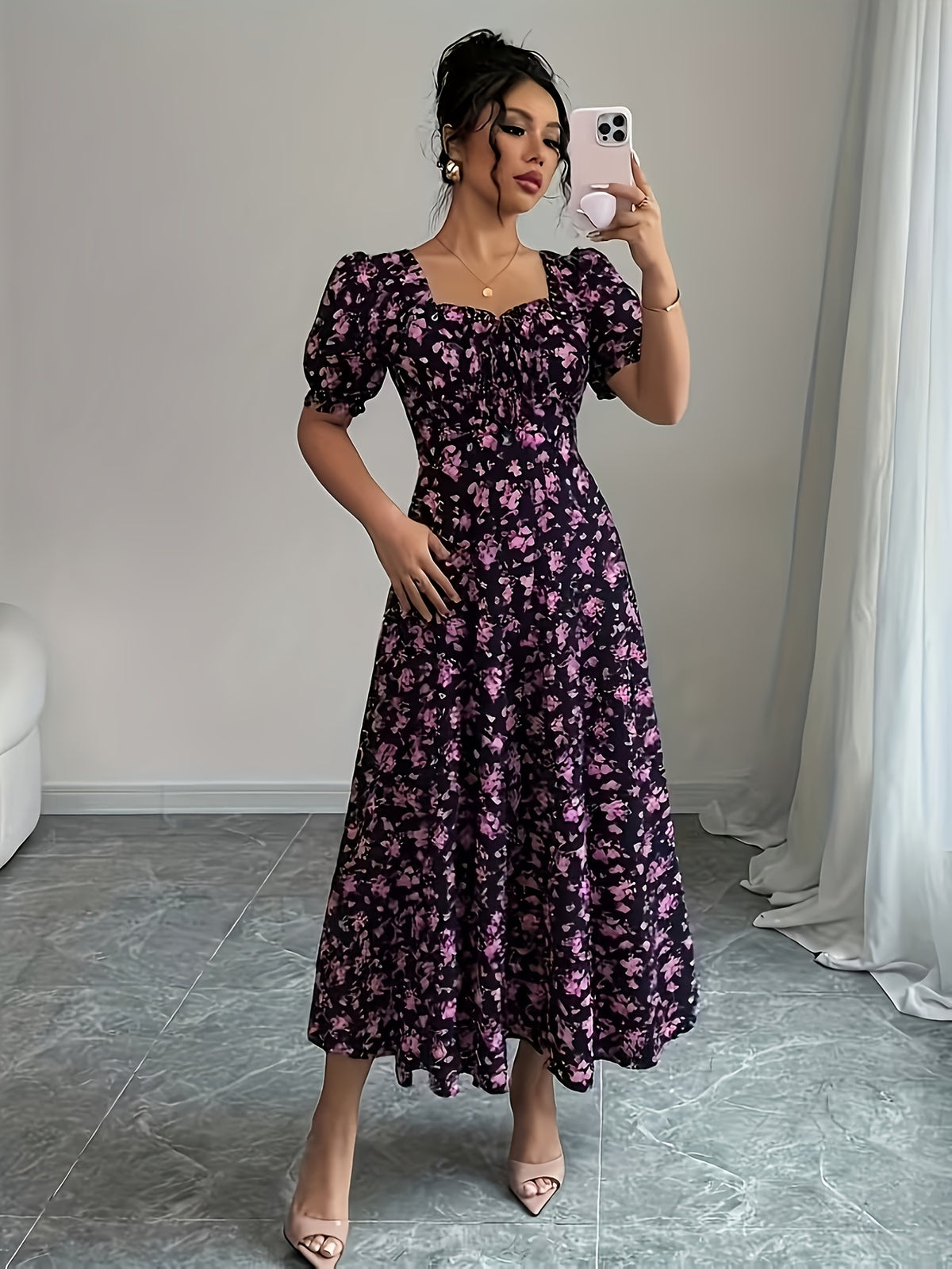 Robe longue grande taille — Corsage smocké, fleurettes roses