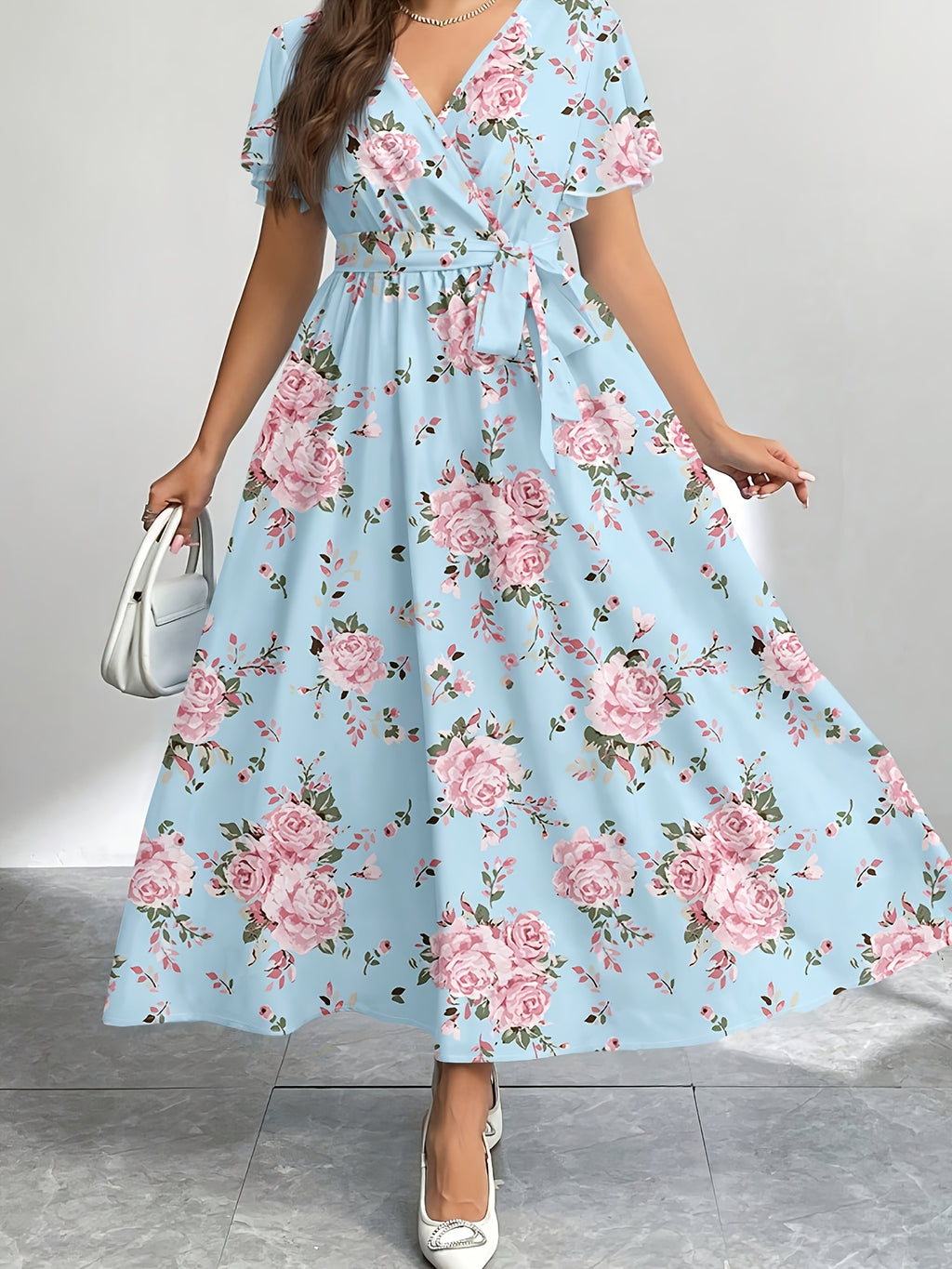 Robe longue grande taille — Portefeuille fleuri bleu ciel