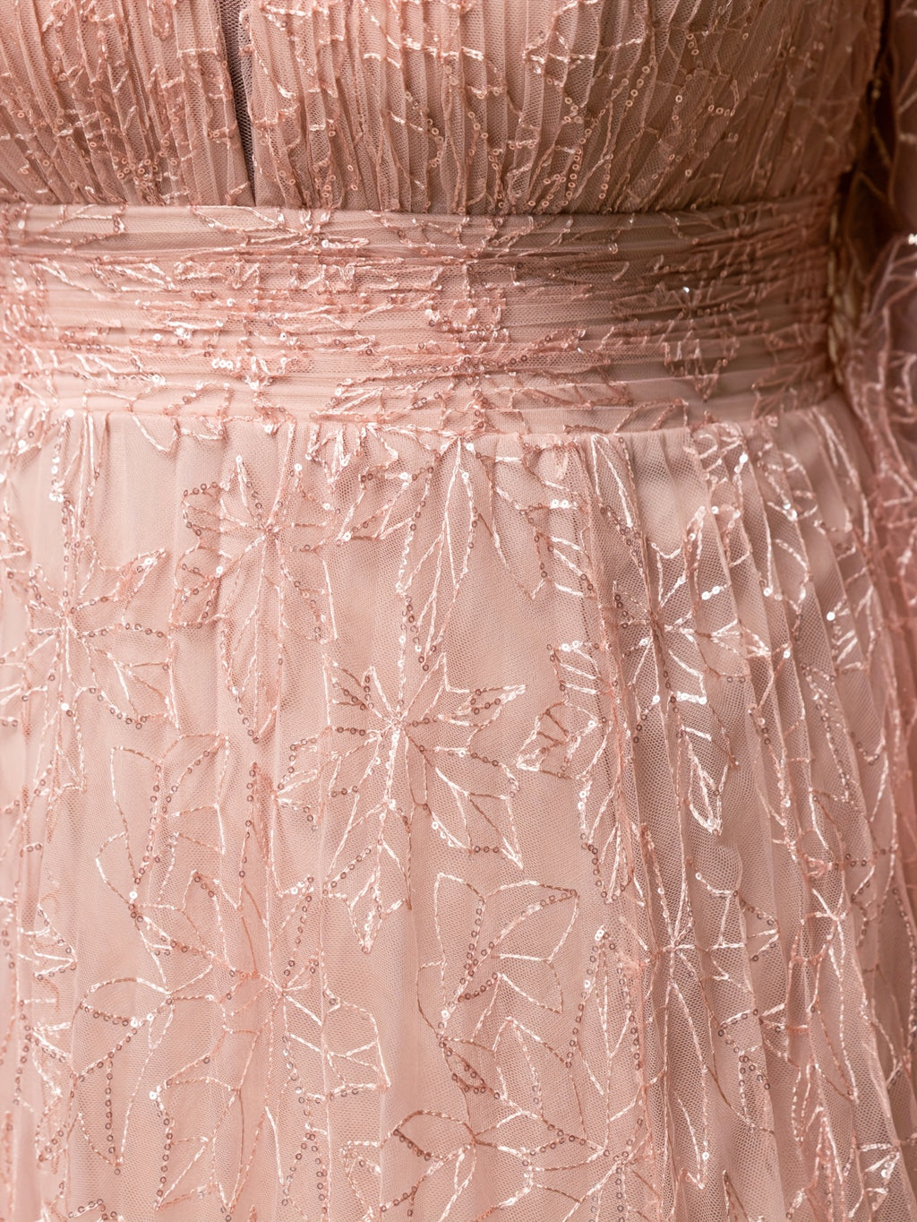 Robe longue grande taille — Rose poudré, tulle brodé et fente