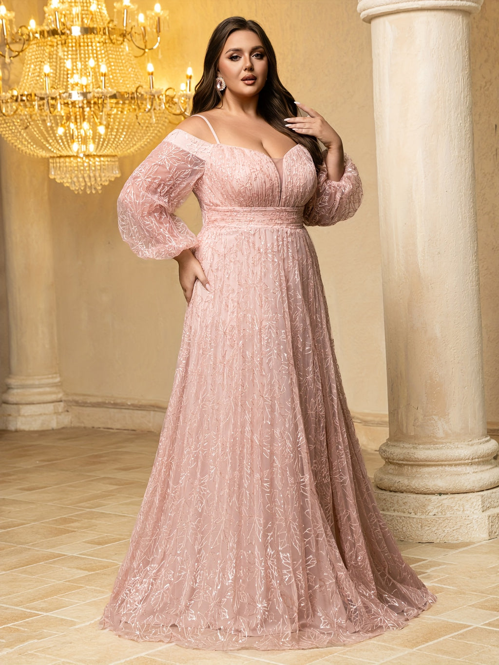 Robe longue grande taille — Rose poudré, tulle brodé et fente