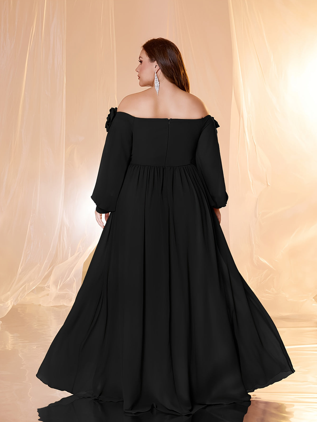 Robe longue grande taille, relief sur le bardot