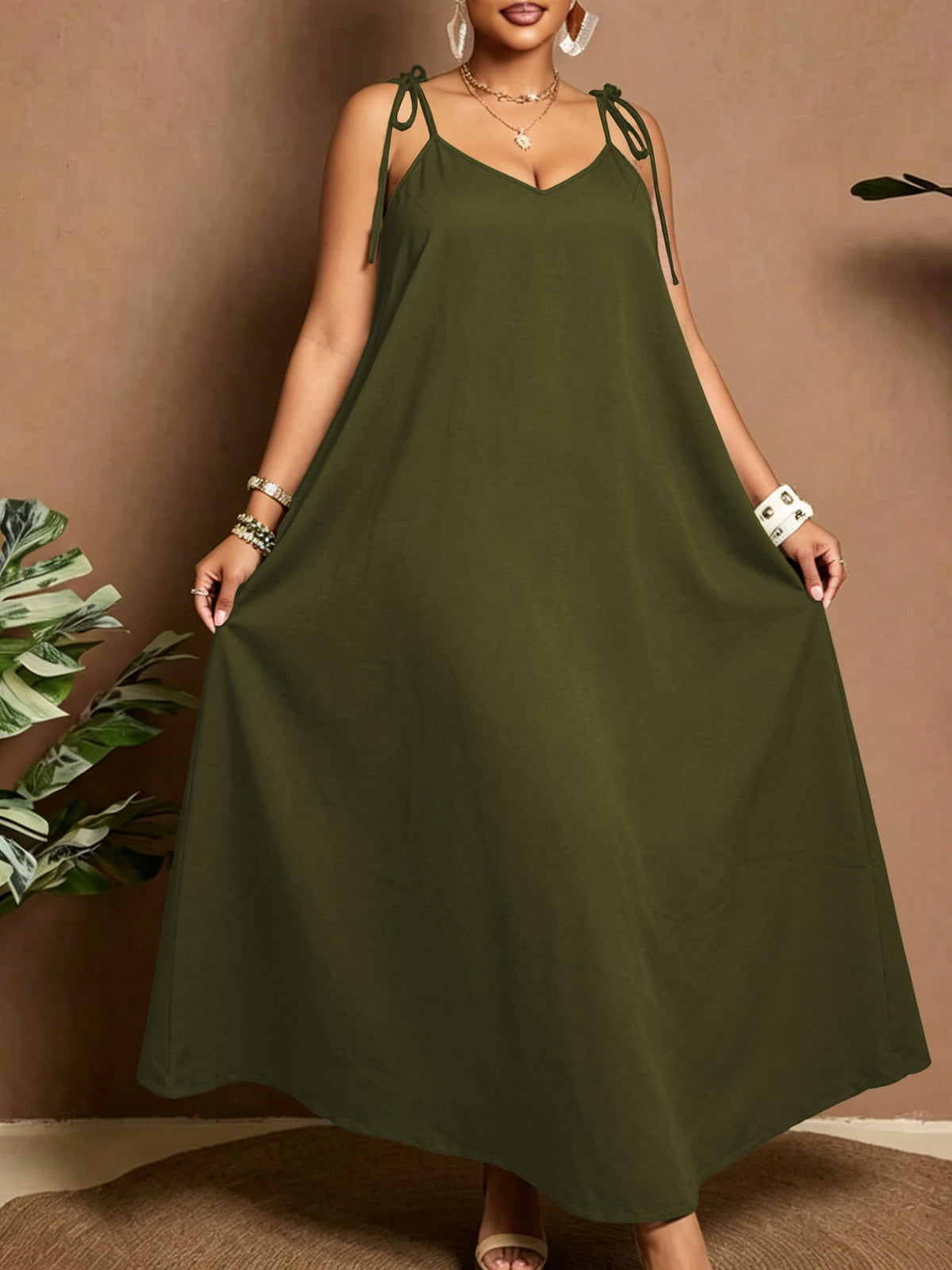 Robe longue grande taille — Rouge, bretelles nouées à l'épaule