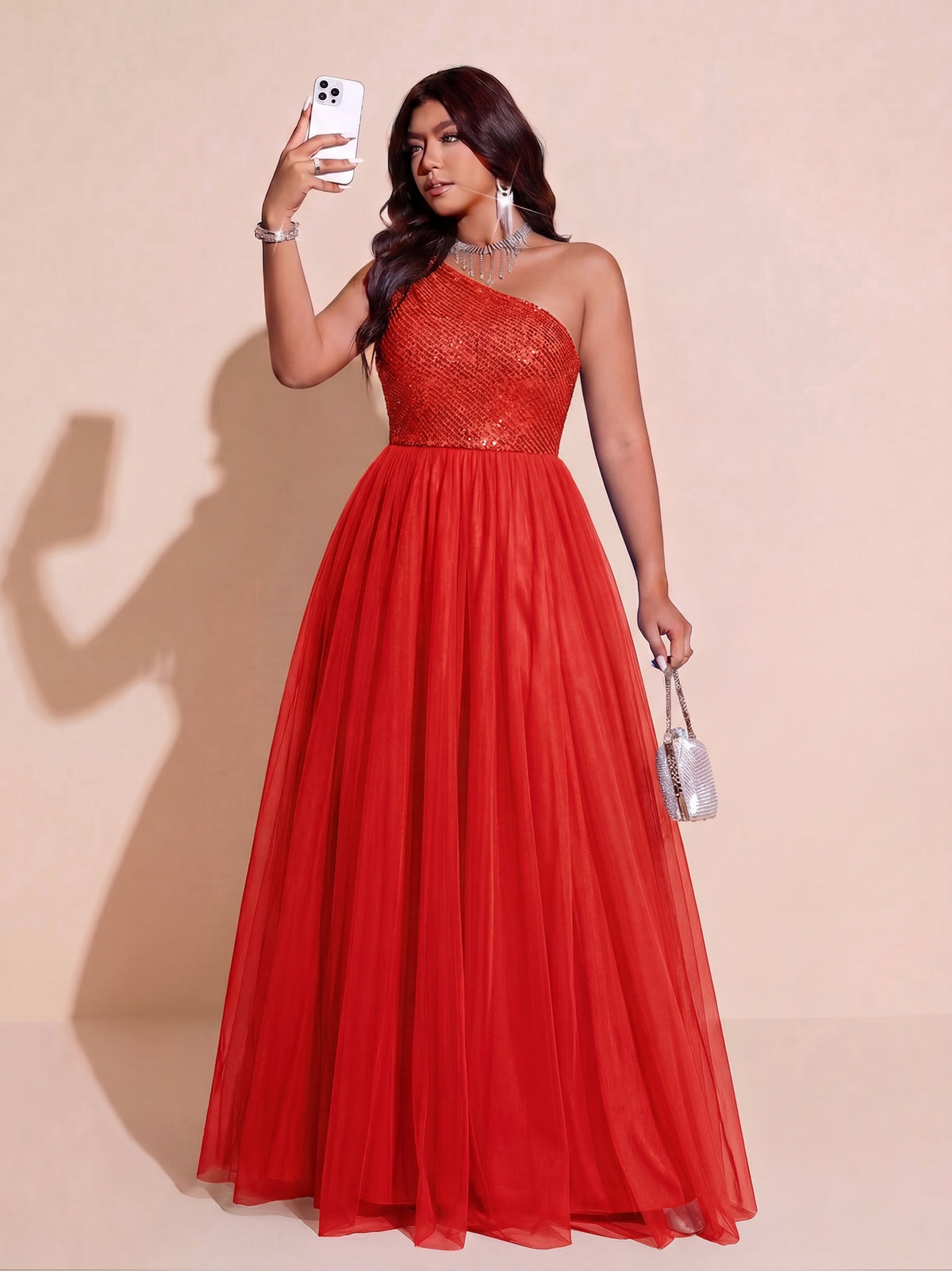 Robe longue grande taille, buste sequins et tulle
