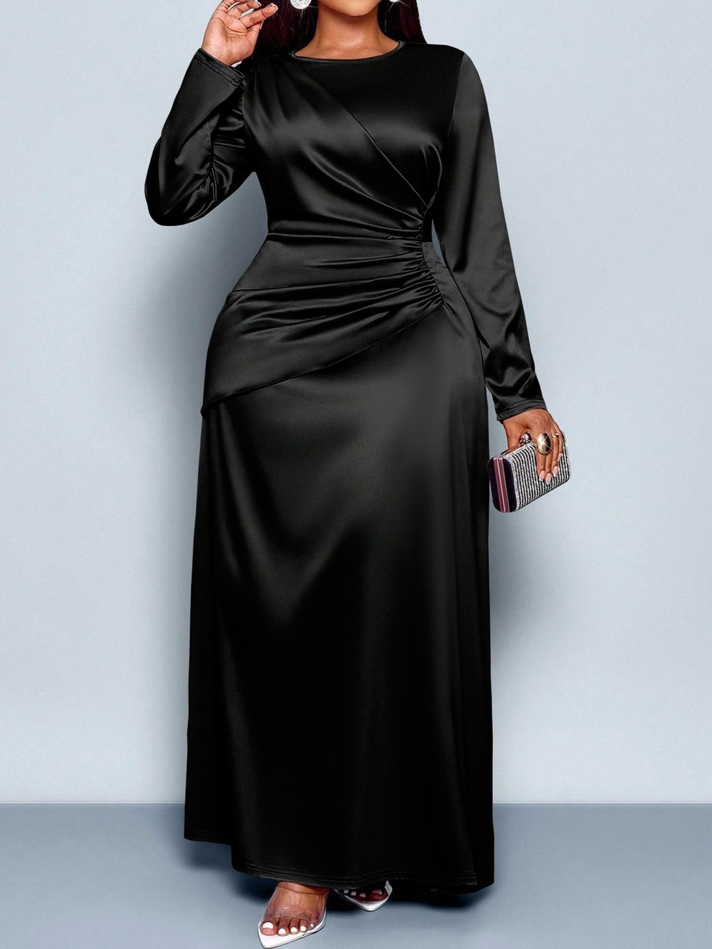 Robe longue grande taille — Satin drapé noir ou chocolat