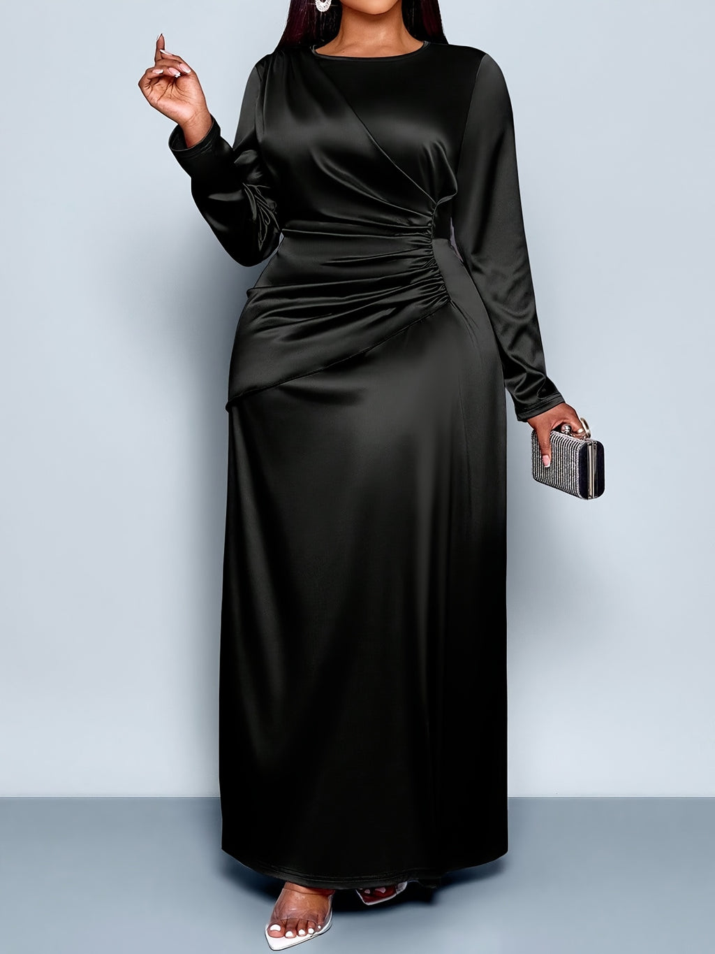 Robe longue grande taille — Satin drapé noir ou chocolat
