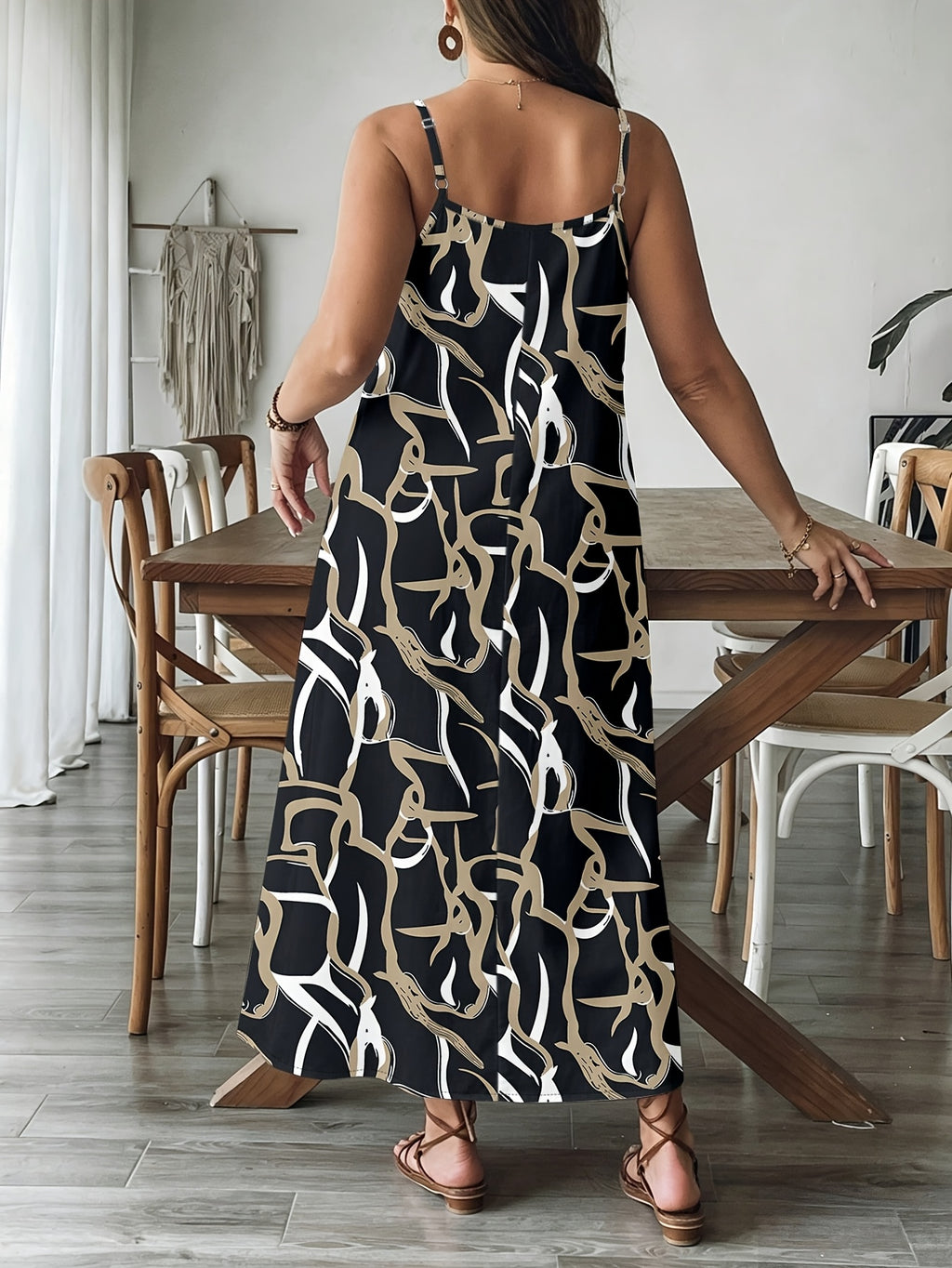Robe longue grande taille, trait abstrait sable