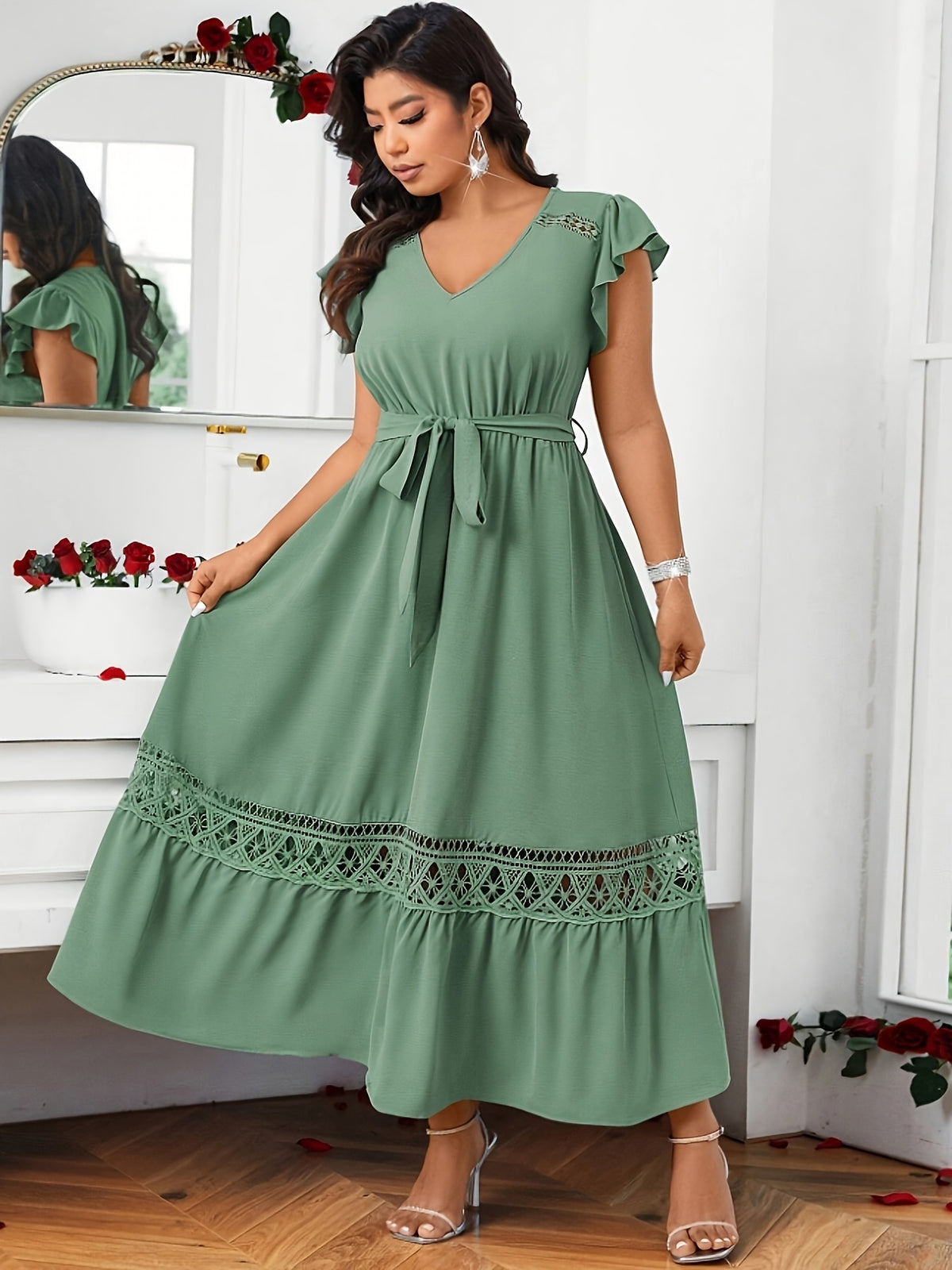 Robe longue grande taille — Vert sauge et bande de guipure