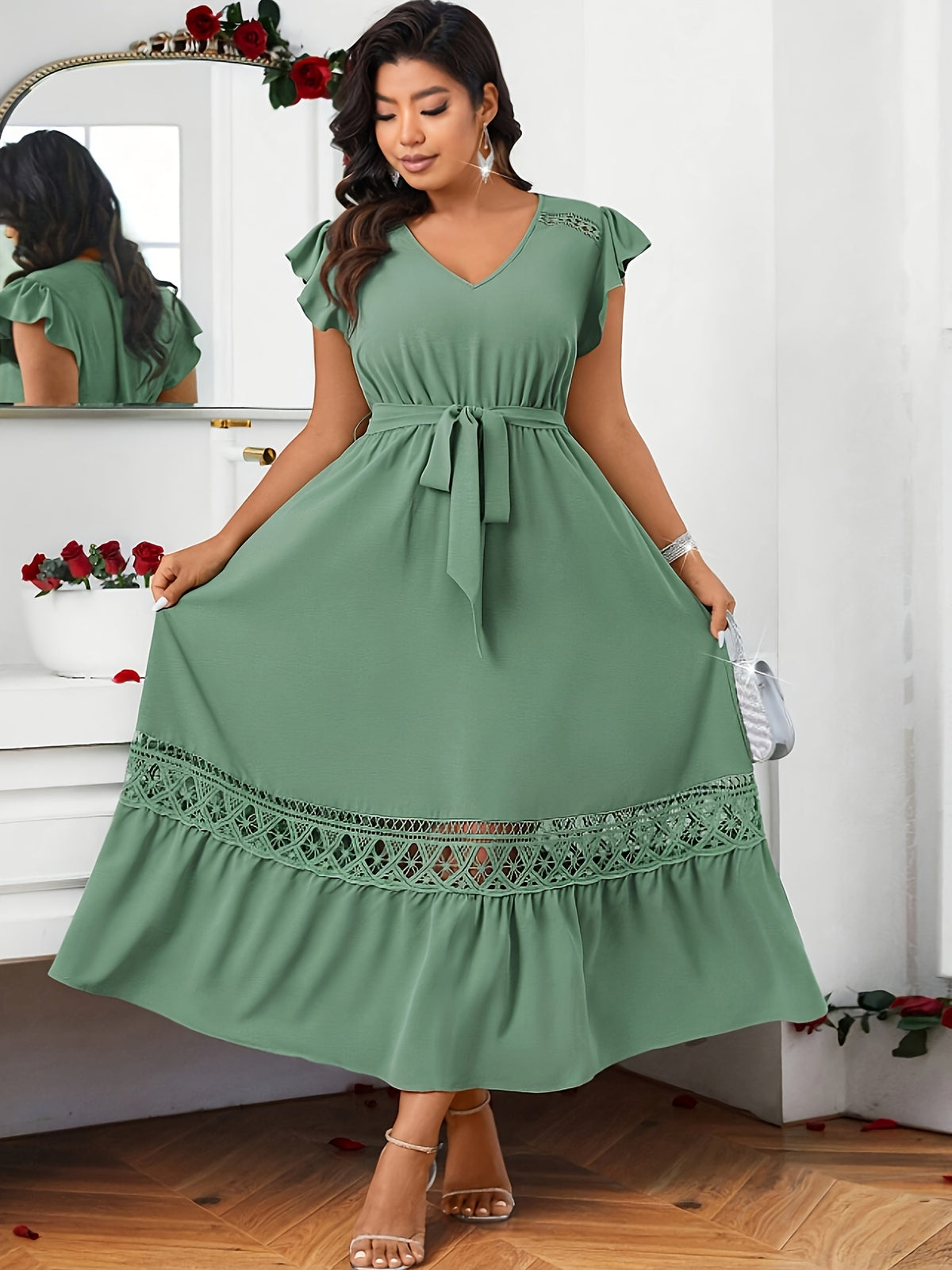 Robe longue grande taille — Vert sauge et bande de guipure