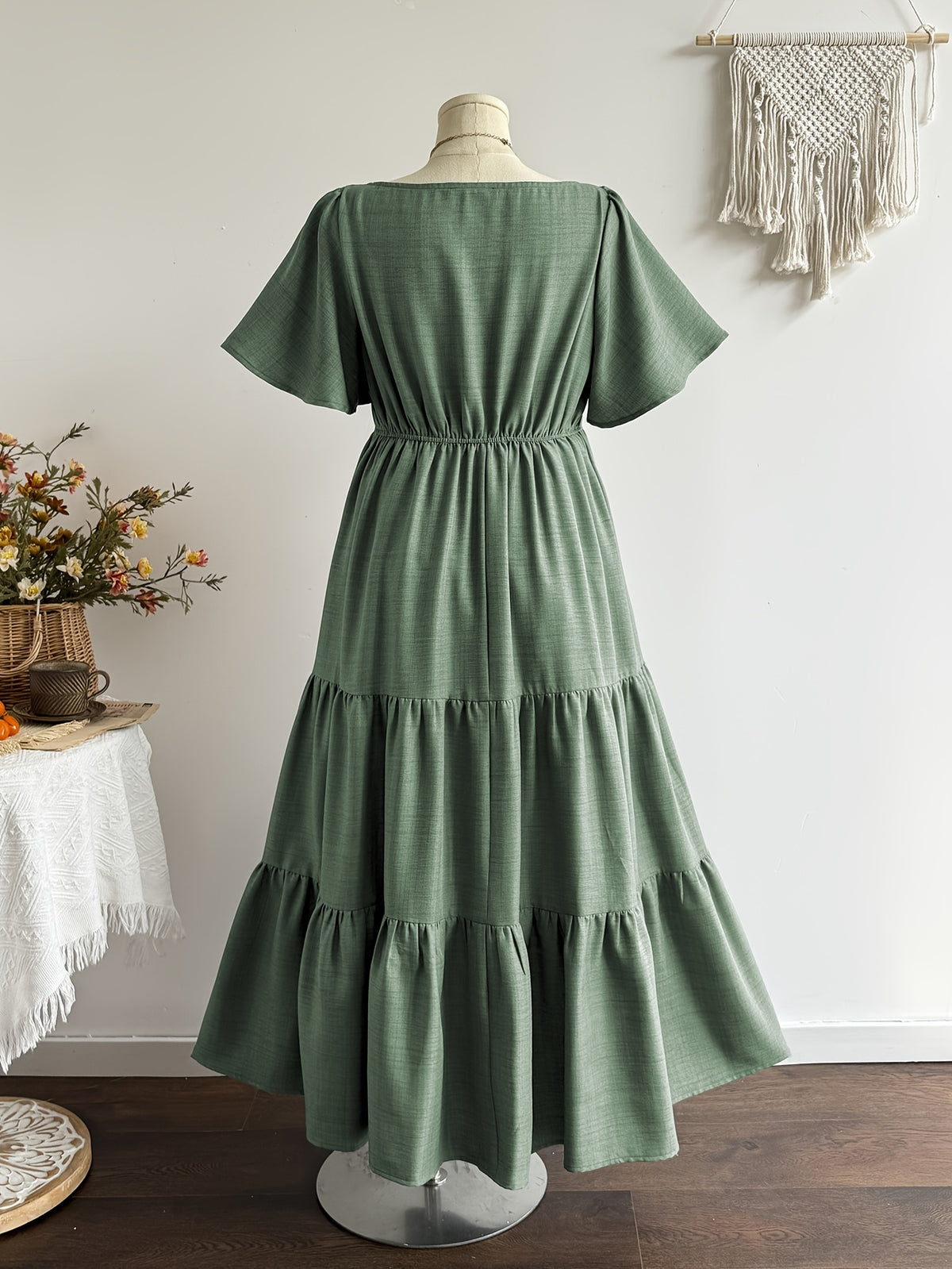Robe longue grande taille — Vert sauge et laçage croisé