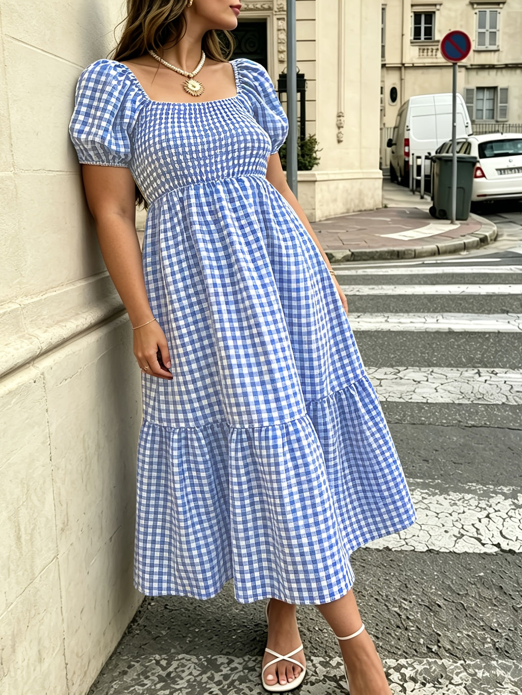 Robe longue grande taille — Vichy noir enfilée sans zip