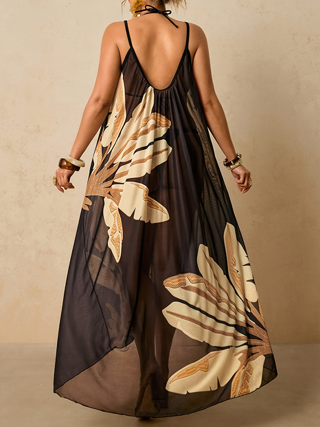 Robe longue grande taille — Voile noir à feuilles géantes