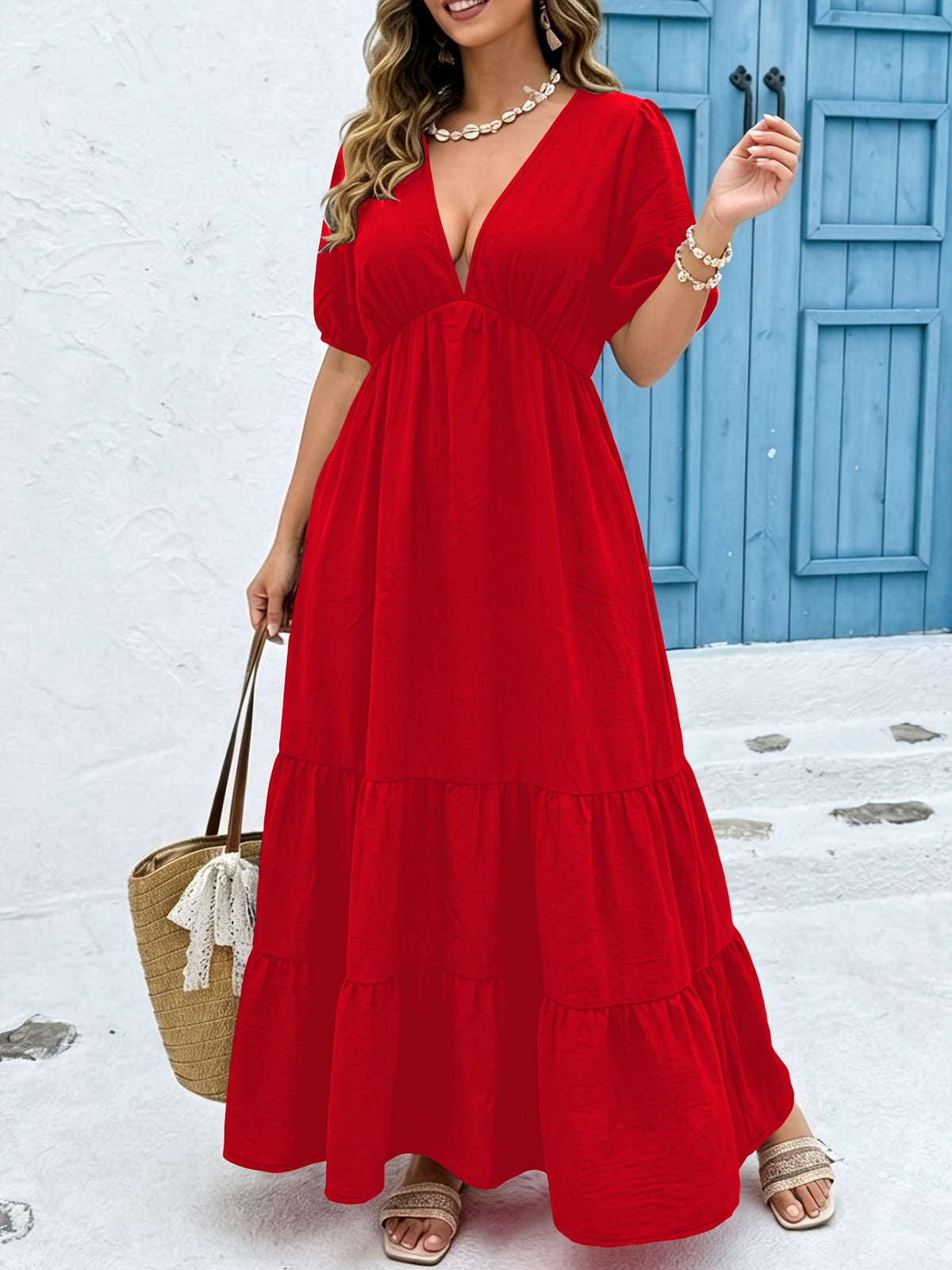 Robe longue grande taille — Noire à col V plongeant profond