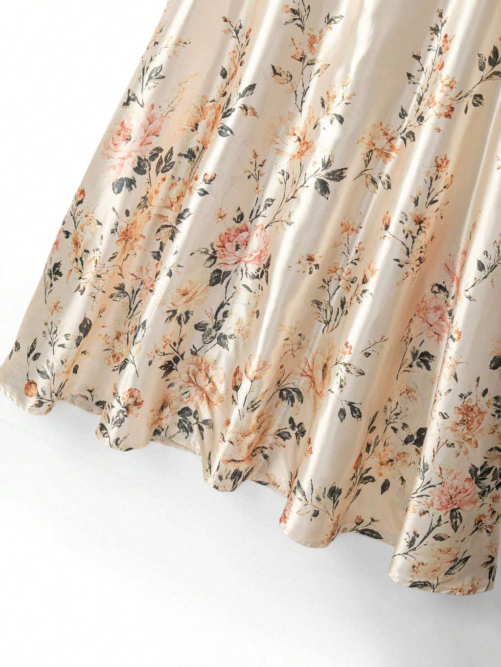 Robe longue grande taille — Satin ivoire à imprimé placé