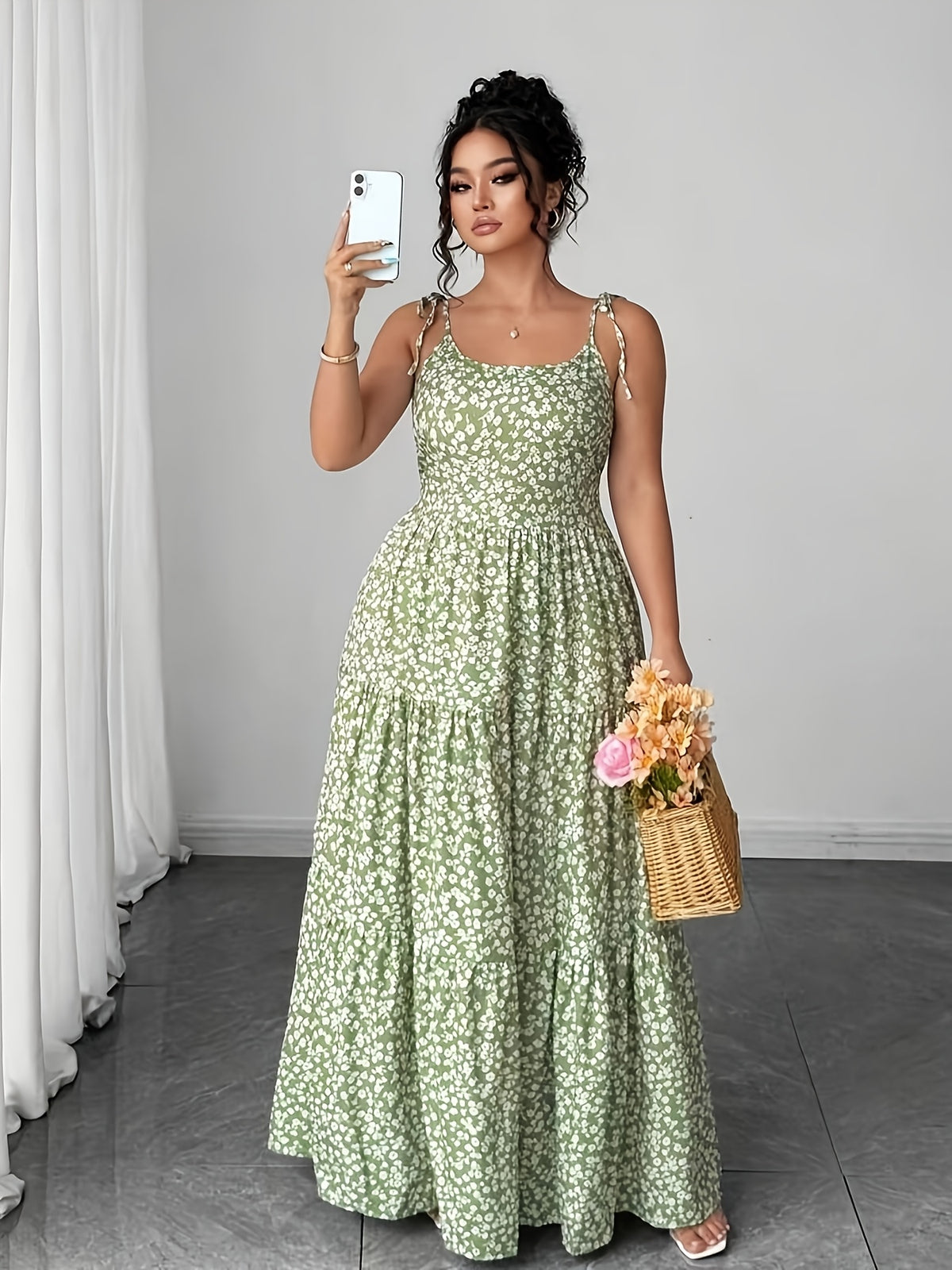 Robe longue grande taille — Vert sauge à fleurs blanches