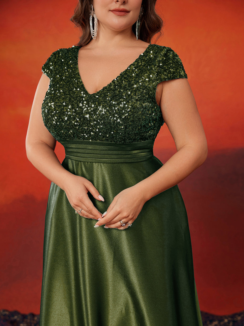 Robe de mariage grande taille, buste pailleté sur satin