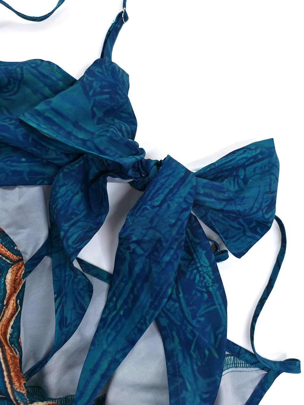 Robe midi grande taille — Bleu paon et galon à losanges
