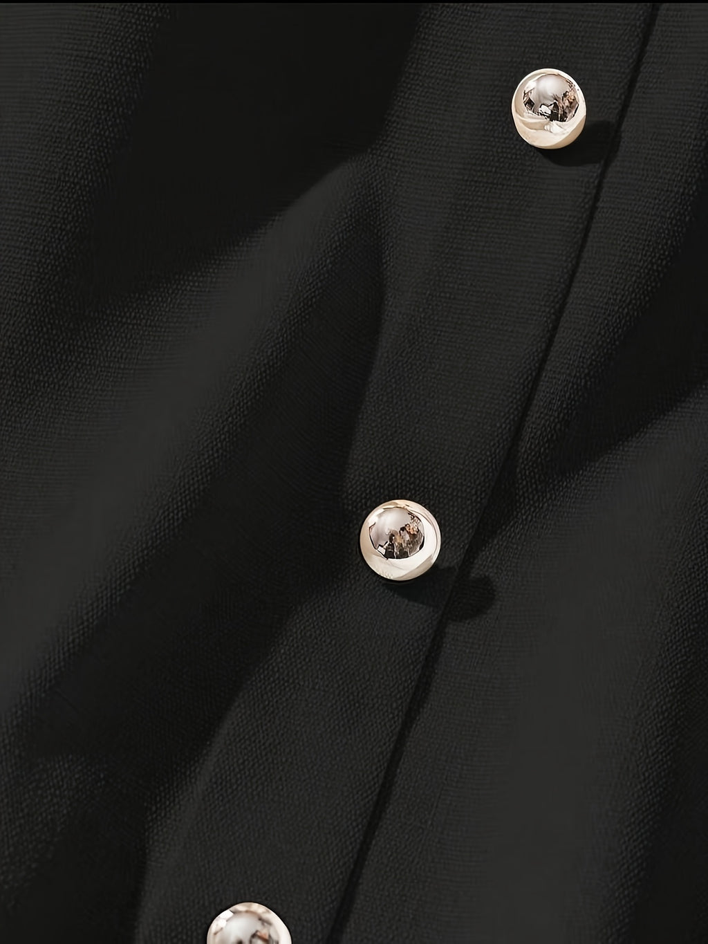 Robe midi grande taille — Boutons perlés sur crêpe gaufré