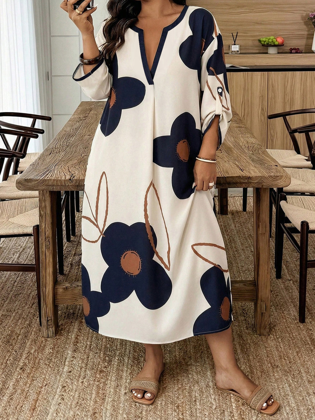Robe midi grande taille — Fleurs marine à cœur terre de Sienne