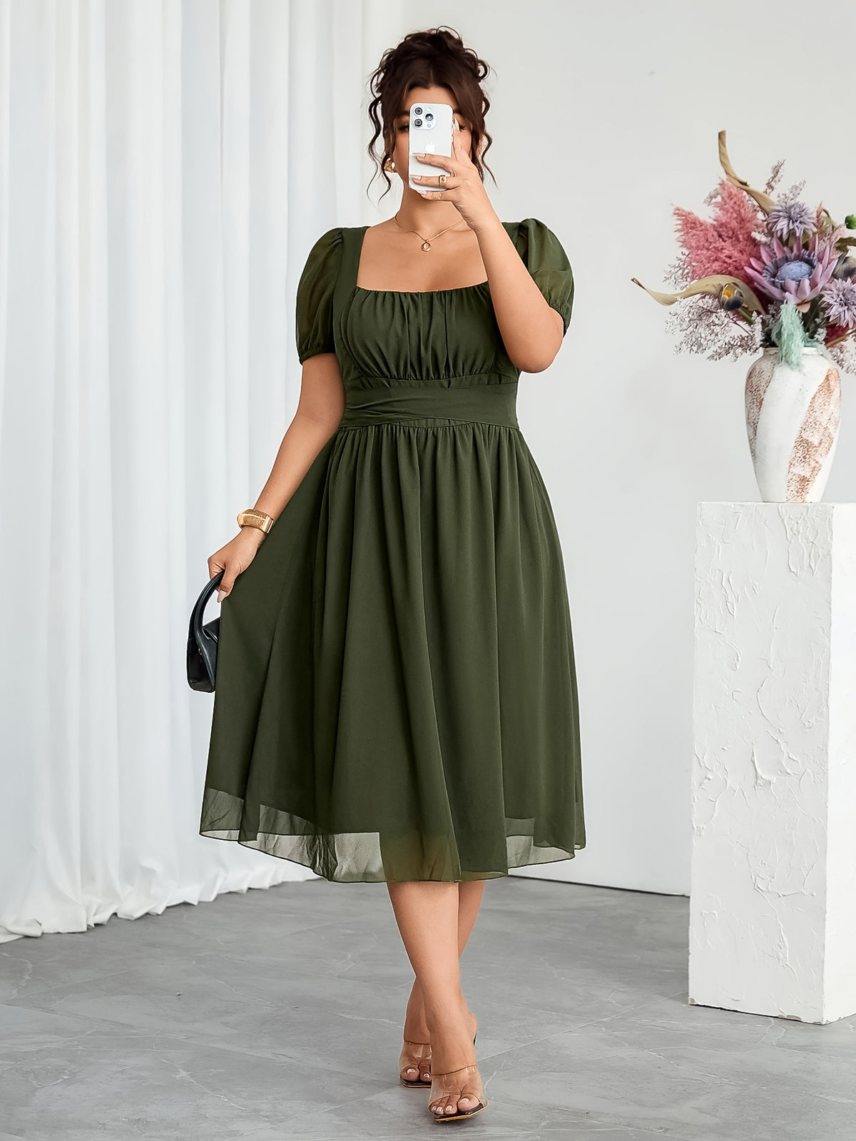 Robe midi grande taille — Mousseline vert kaki à nouer au dos