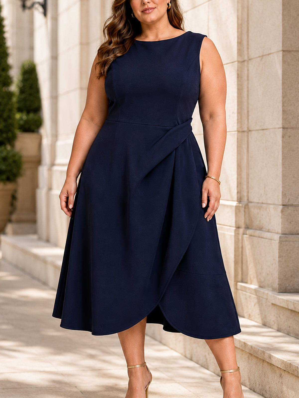 Robe midi grande taille — Pan croisé en pétale sur la jupe