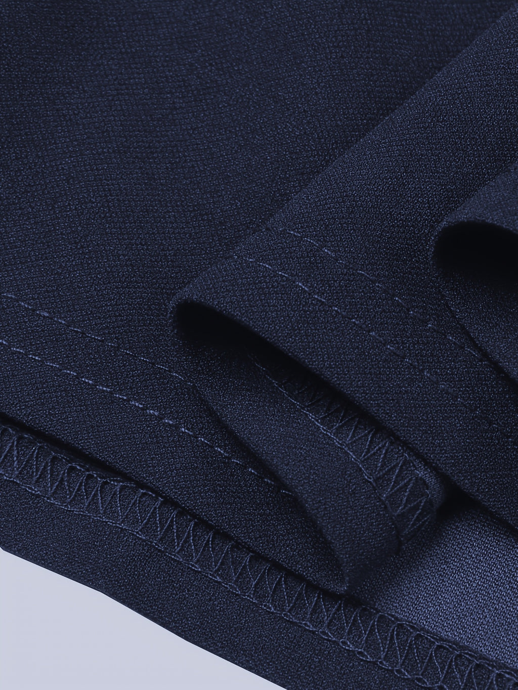 Robe midi grande taille — Pan croisé en pétale sur la jupe