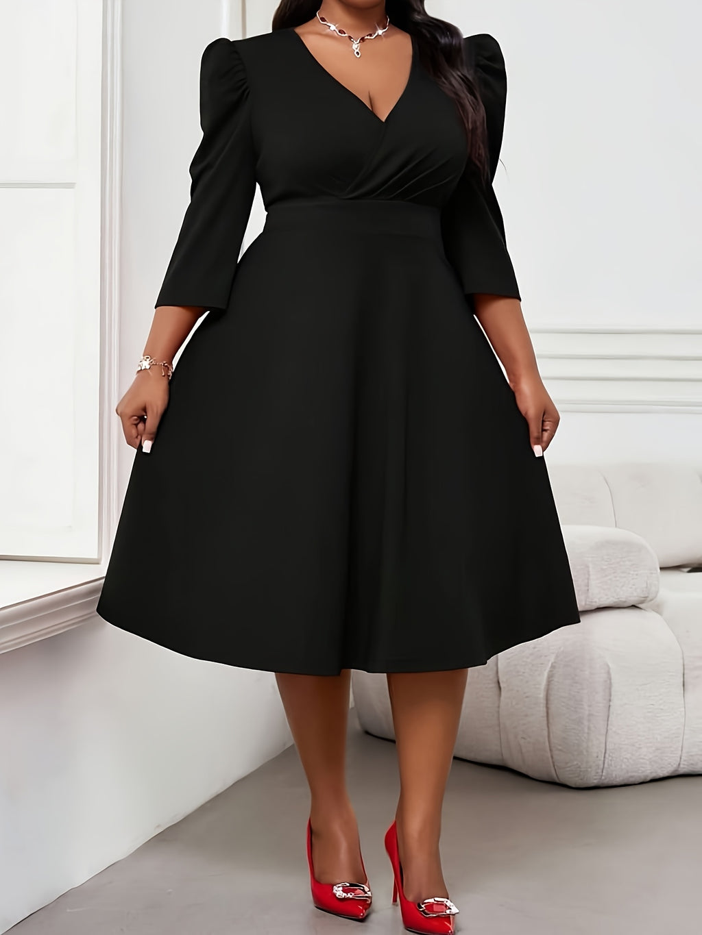 Robe midi grande taille — Noire rétro à manches trois-quarts