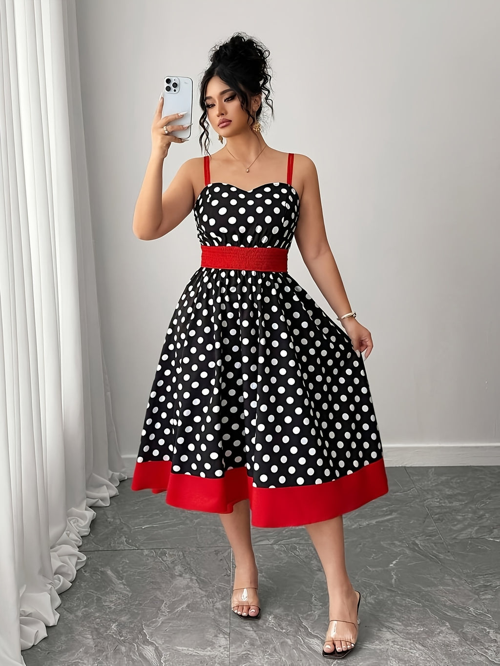 Robe midi grande taille — Pois et large bande rouge à l'ourlet