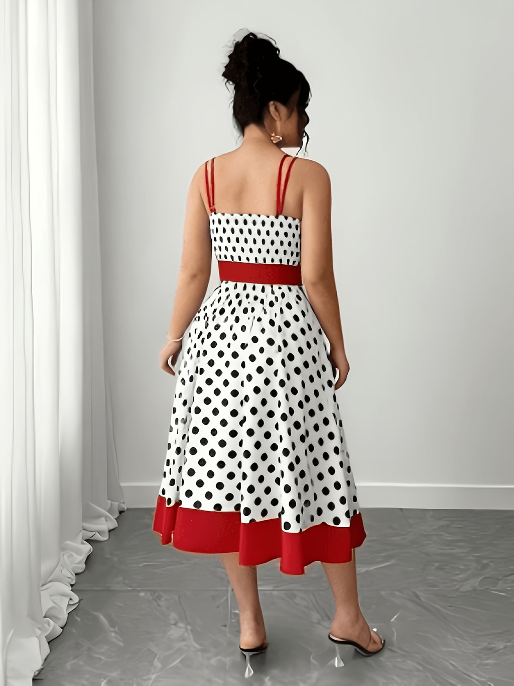 Robe midi grande taille — Pois et large bande rouge à l'ourlet