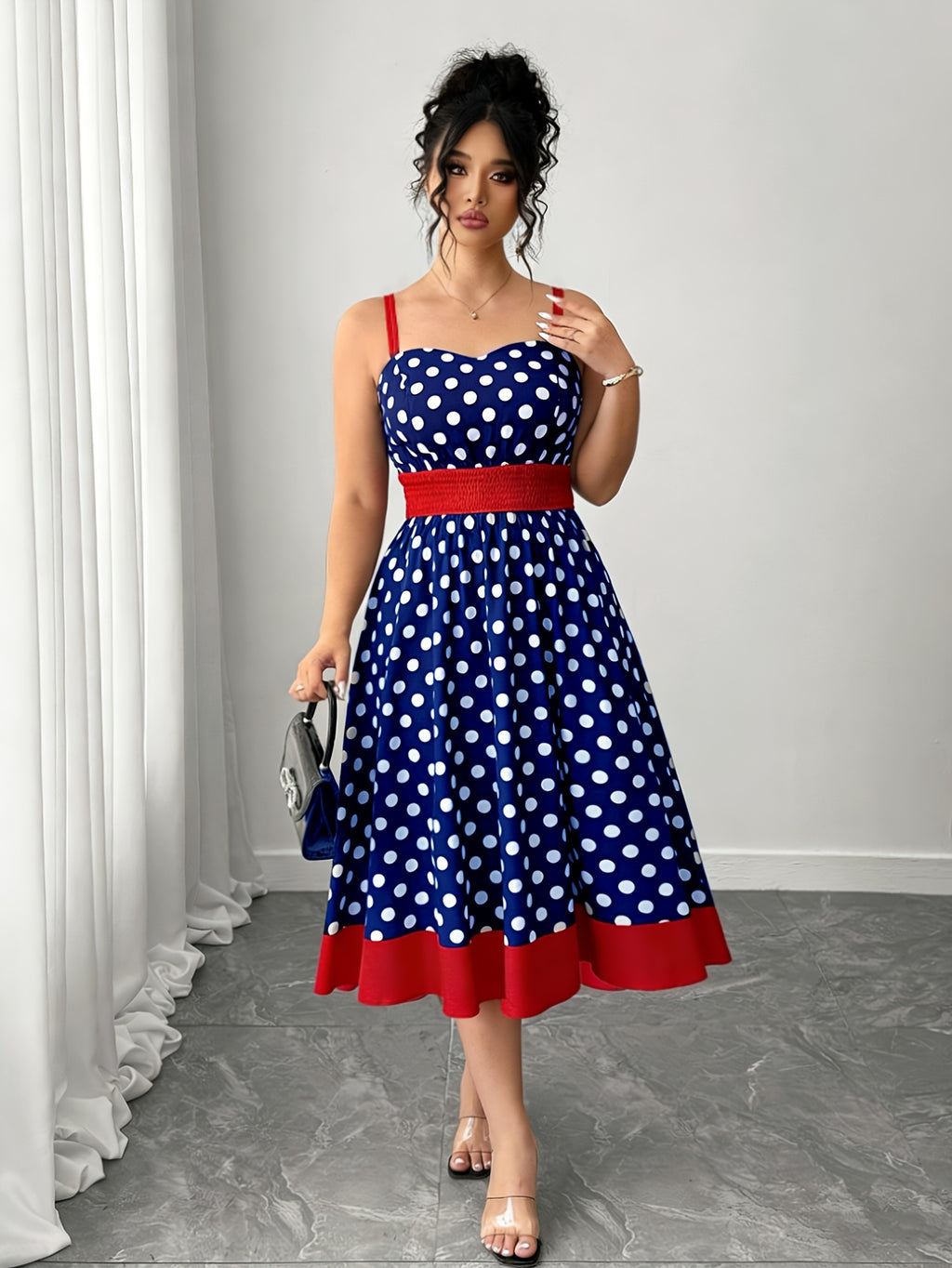 Robe midi grande taille — Pois et large bande rouge à l'ourlet