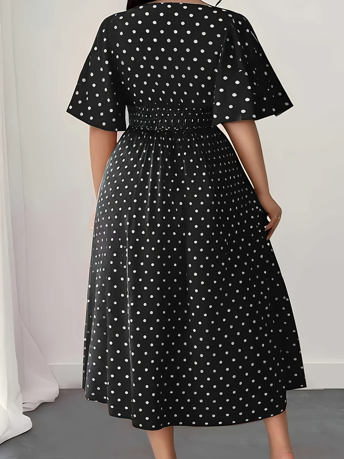 Robe midi grande taille — Semis de pois et taille smockée