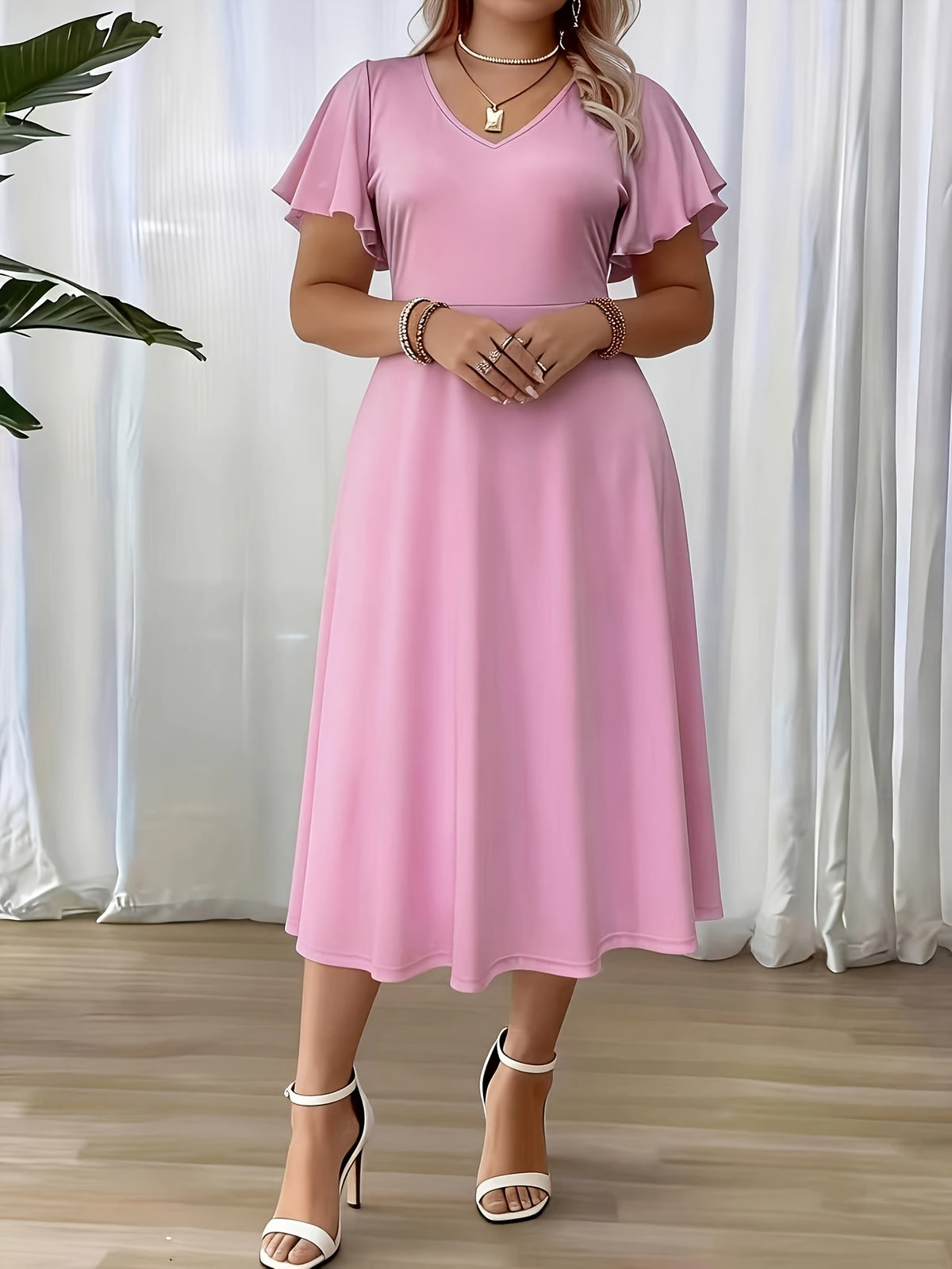 Robe midi grande taille — Rose franc et manches à volants