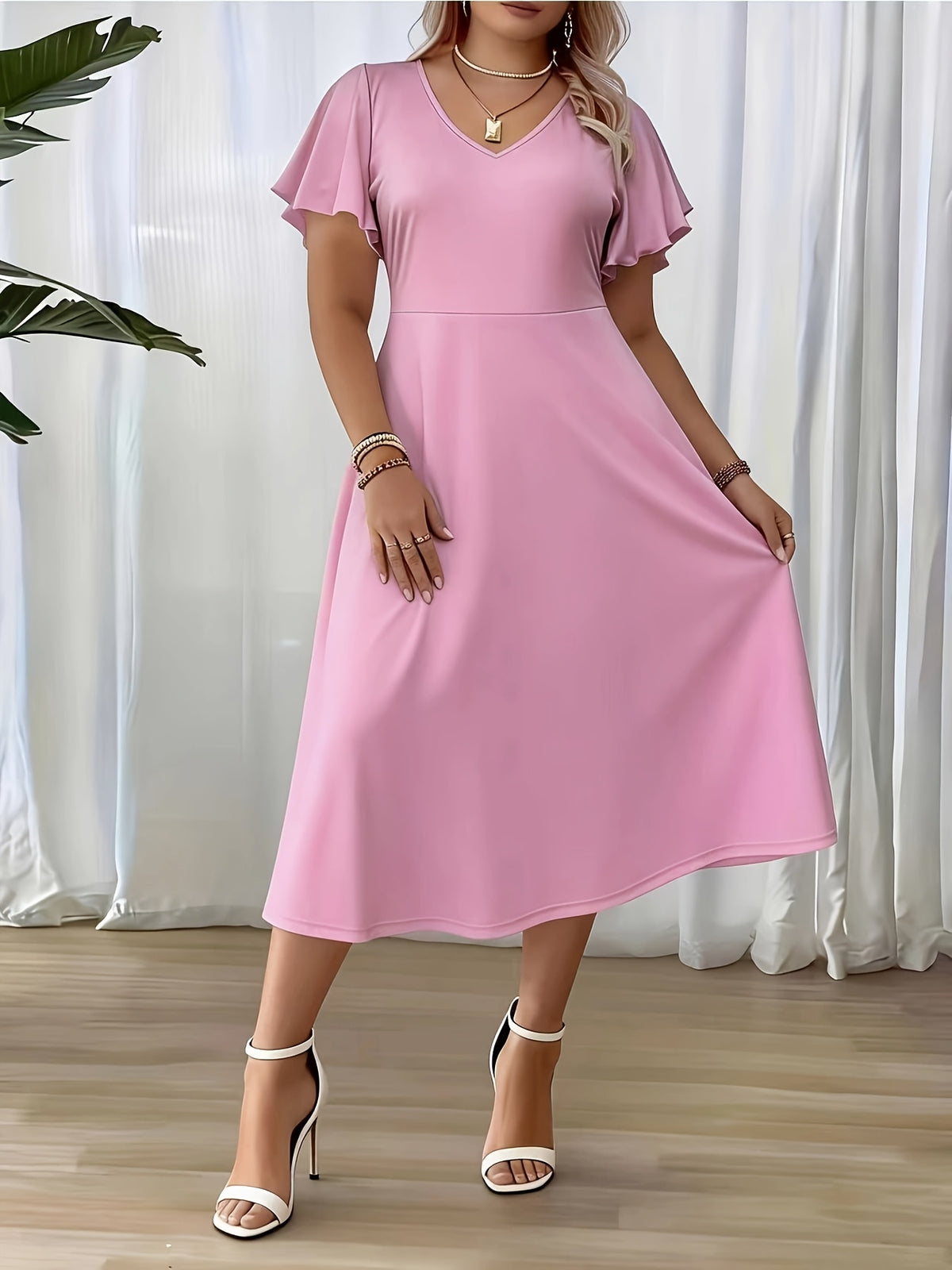Robe midi grande taille — Rose franc et manches à volants