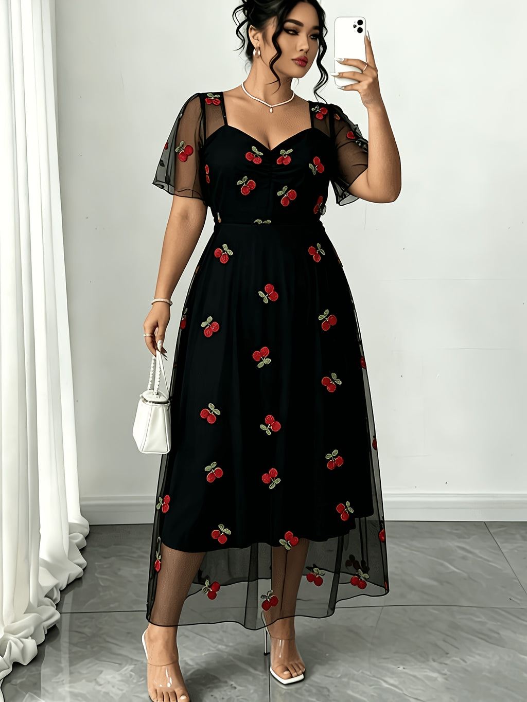 Robe midi grande taille — Tulle blanc brodé de cerises rouges