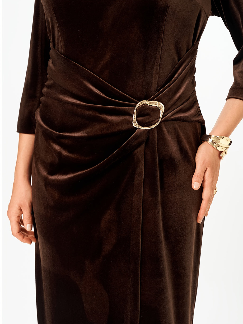 Robe midi grande taille — Velours chocolat à boucle dorée
